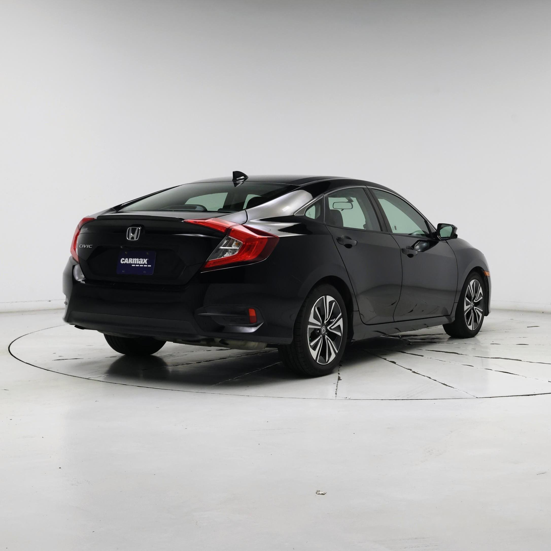 Thumbnail: 2017 Honda Civic - 8