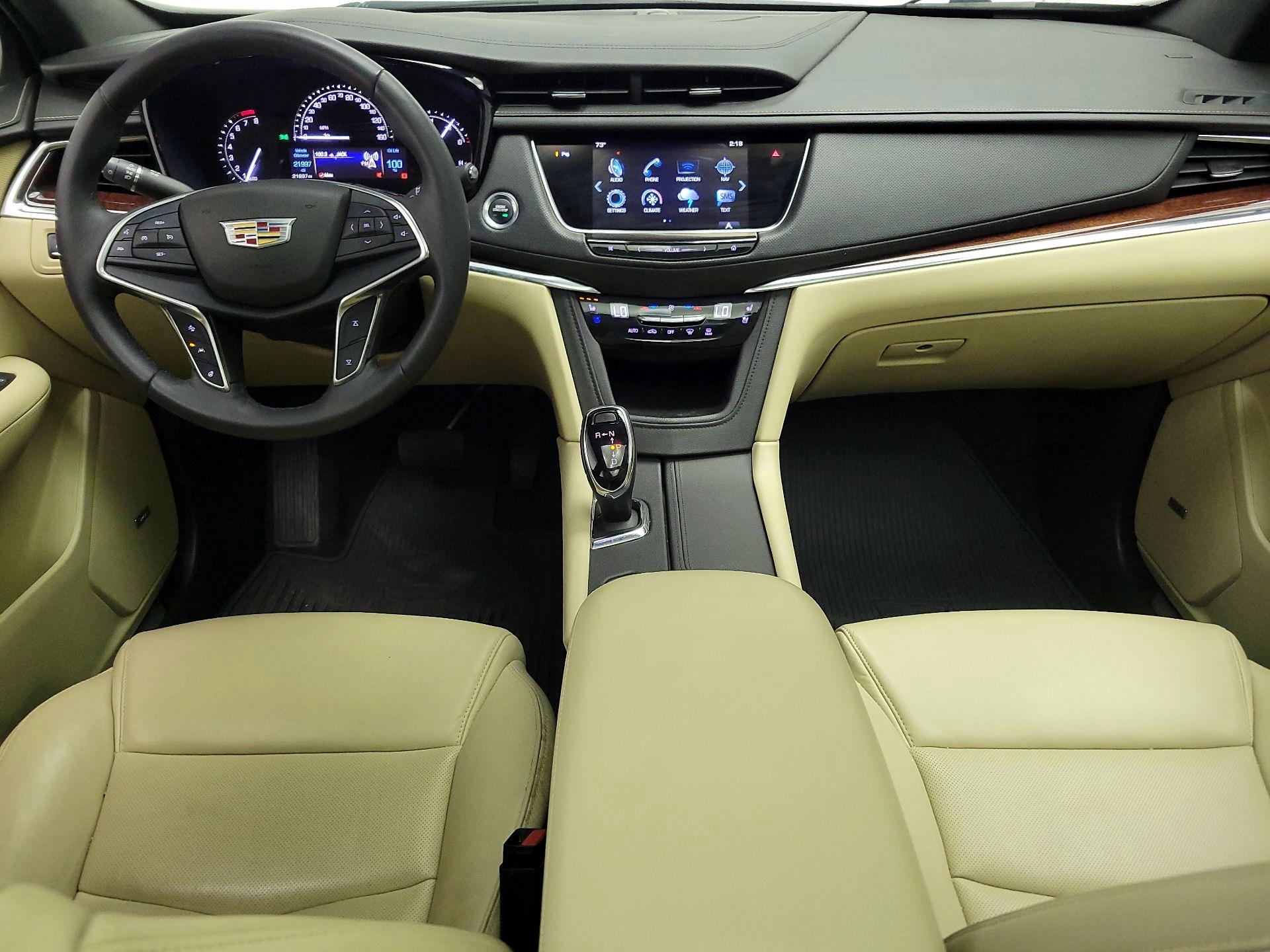 Thumbnail: 2018 Cadillac XT5 - 9