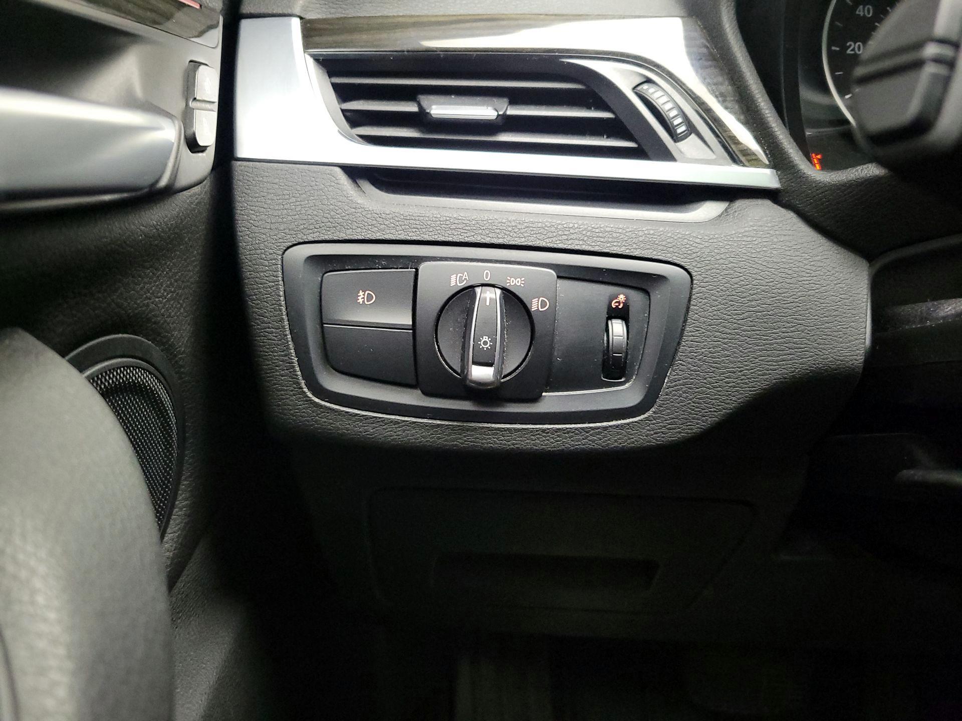 Thumbnail: 2018 BMW X1 - 13