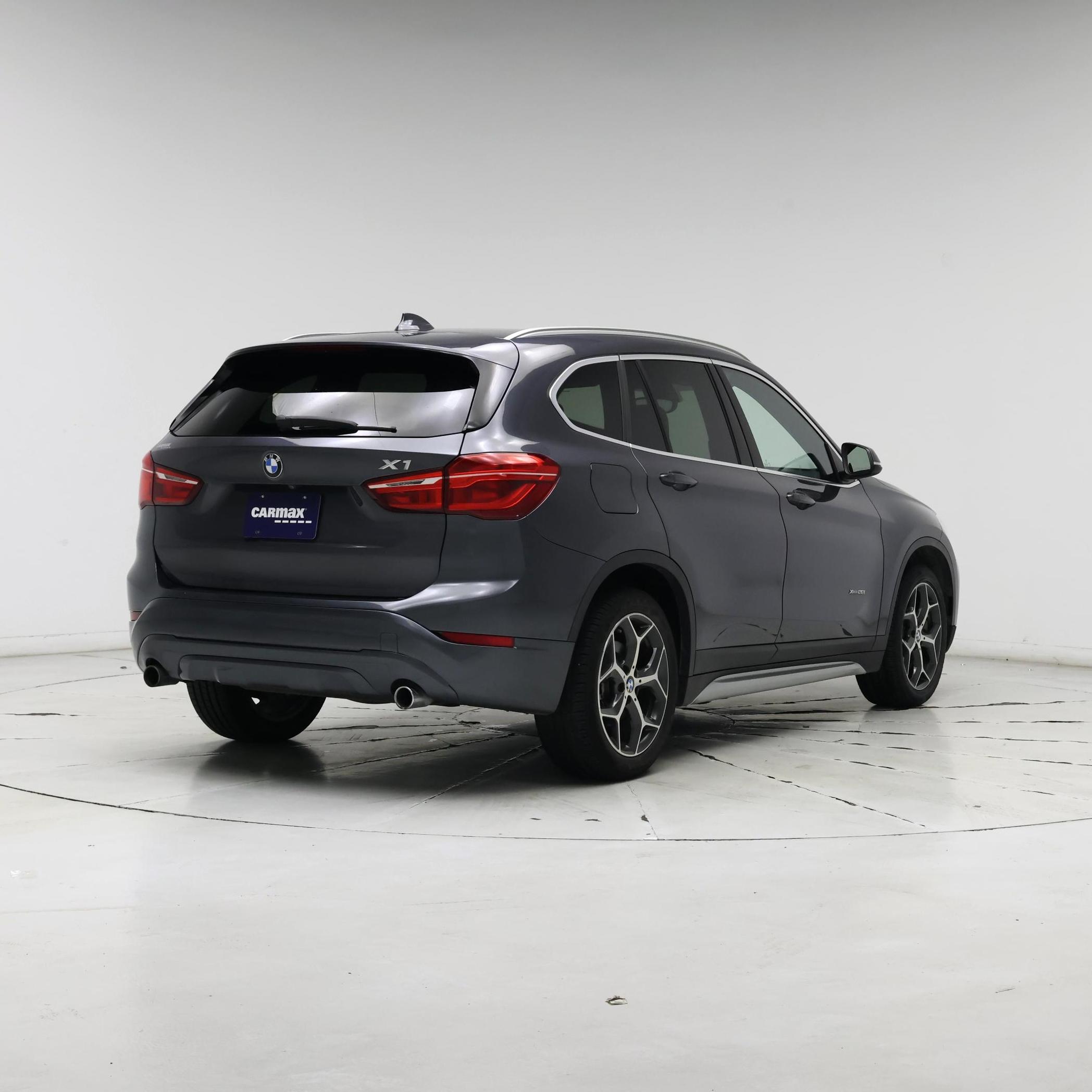 Thumbnail: 2018 BMW X1 - 8