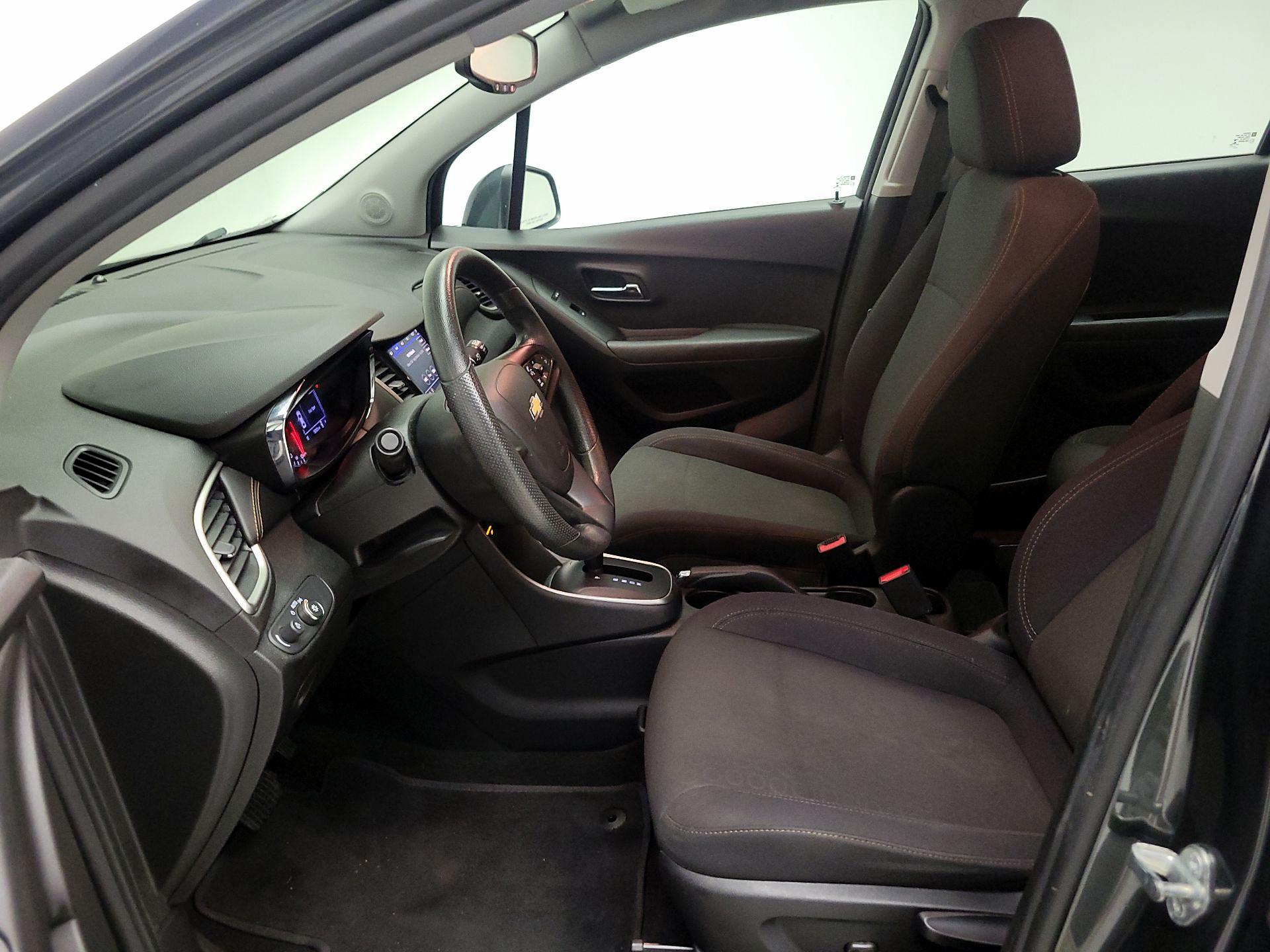 Thumbnail: 2020 Chevrolet Trax - 11