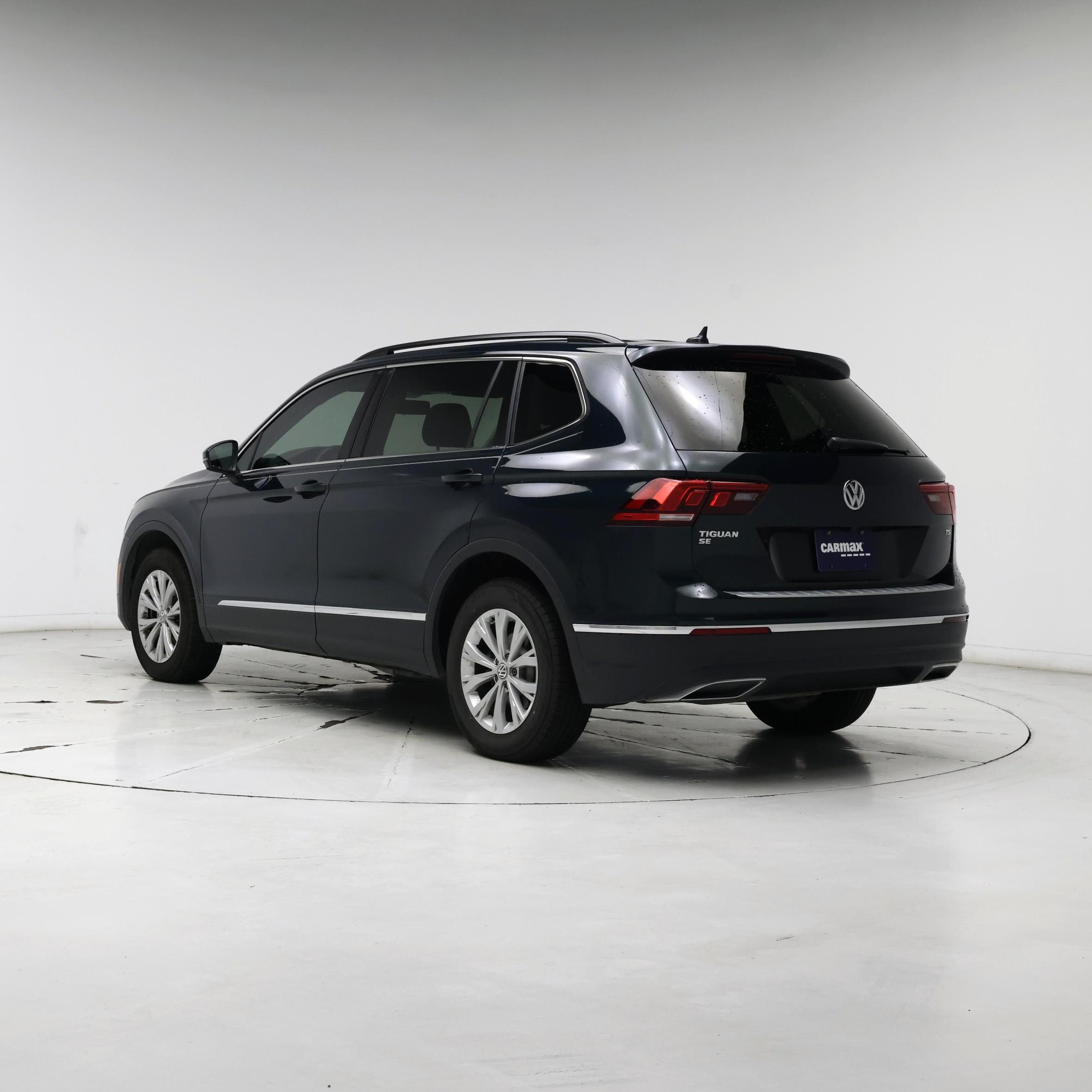 Thumbnail: 2018 Volkswagen Tiguan - 2