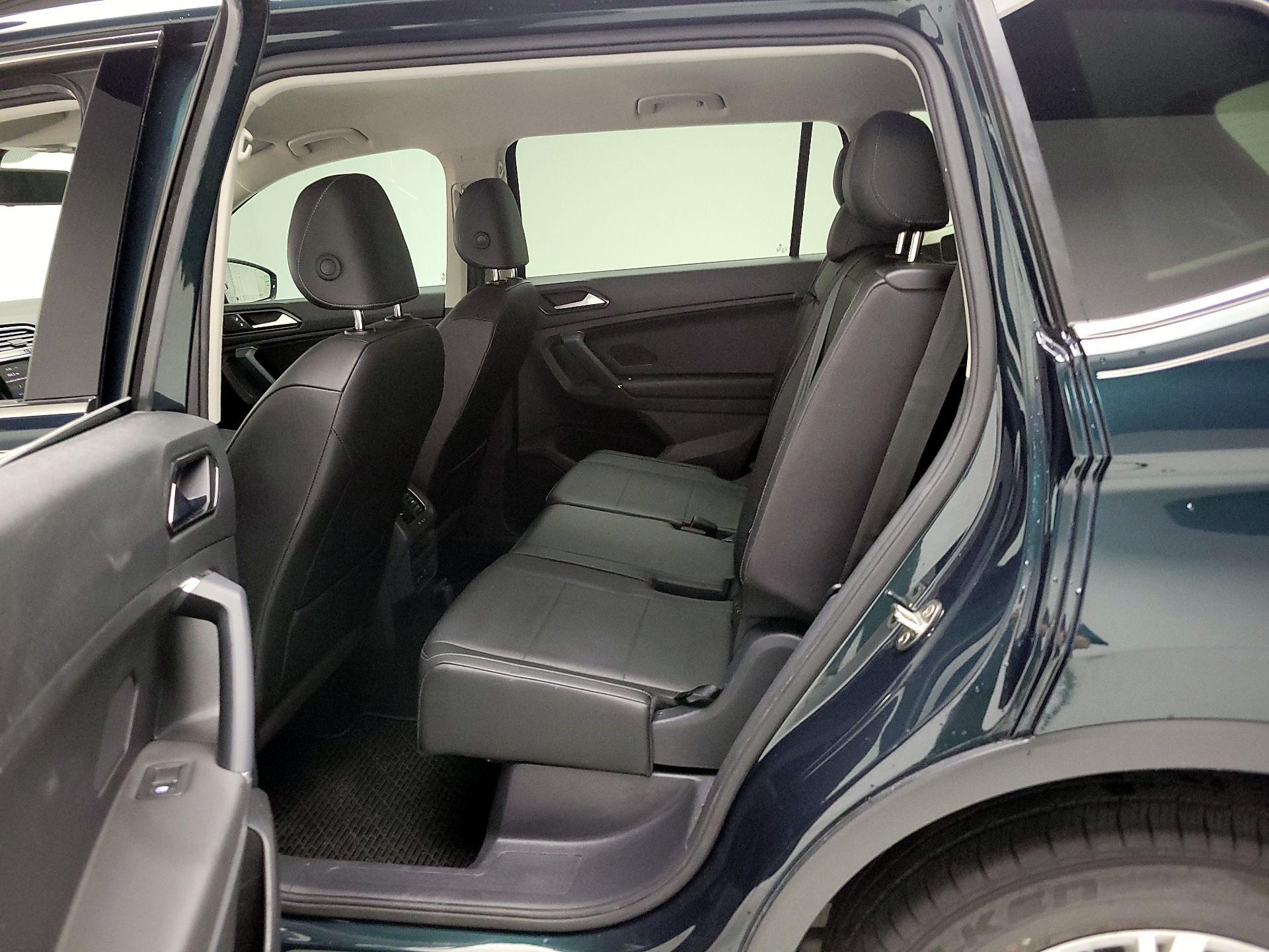 Thumbnail: 2018 Volkswagen Tiguan - 19