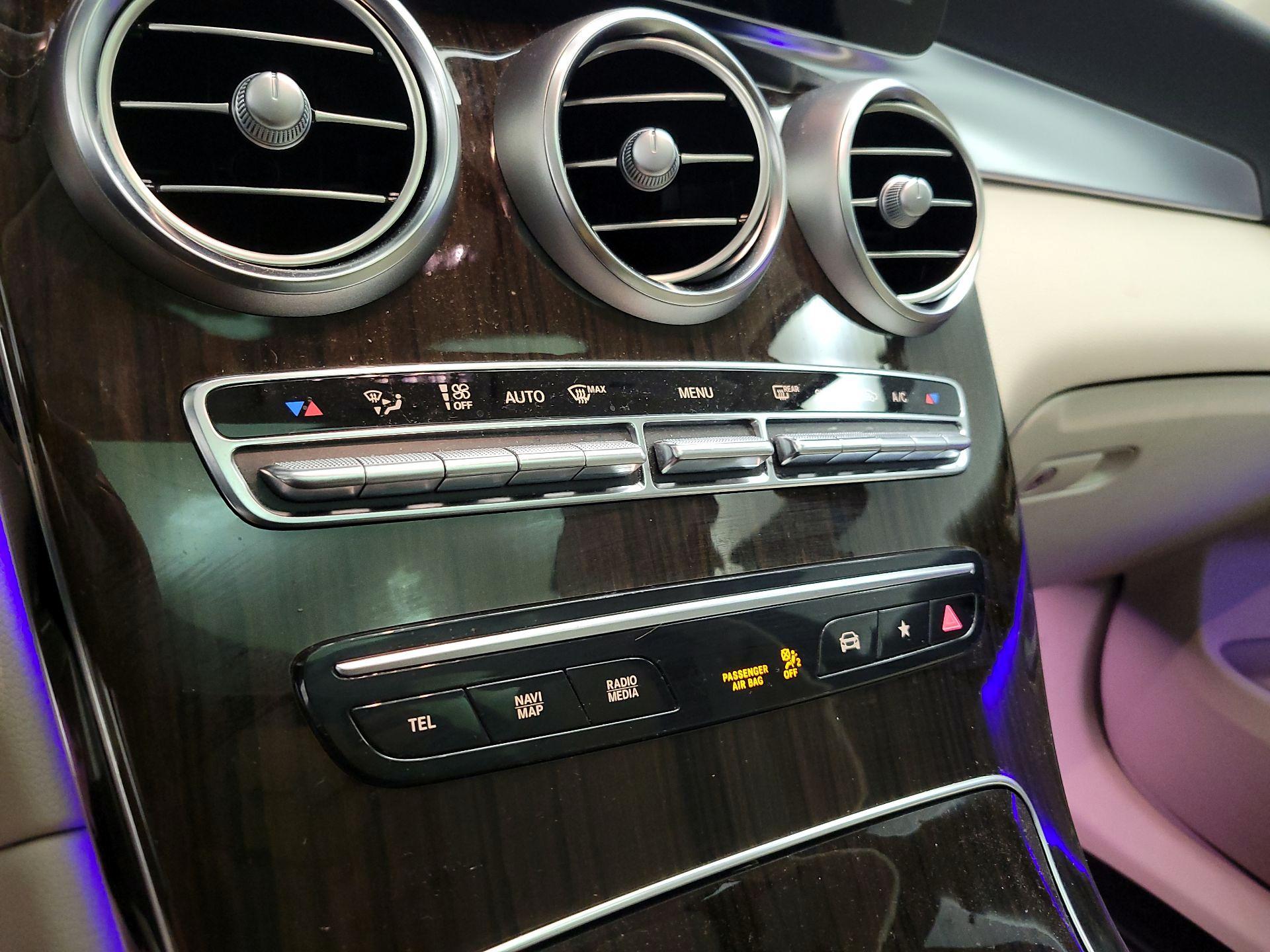 Thumbnail: 2022 Mercedes-Benz GLC - 15