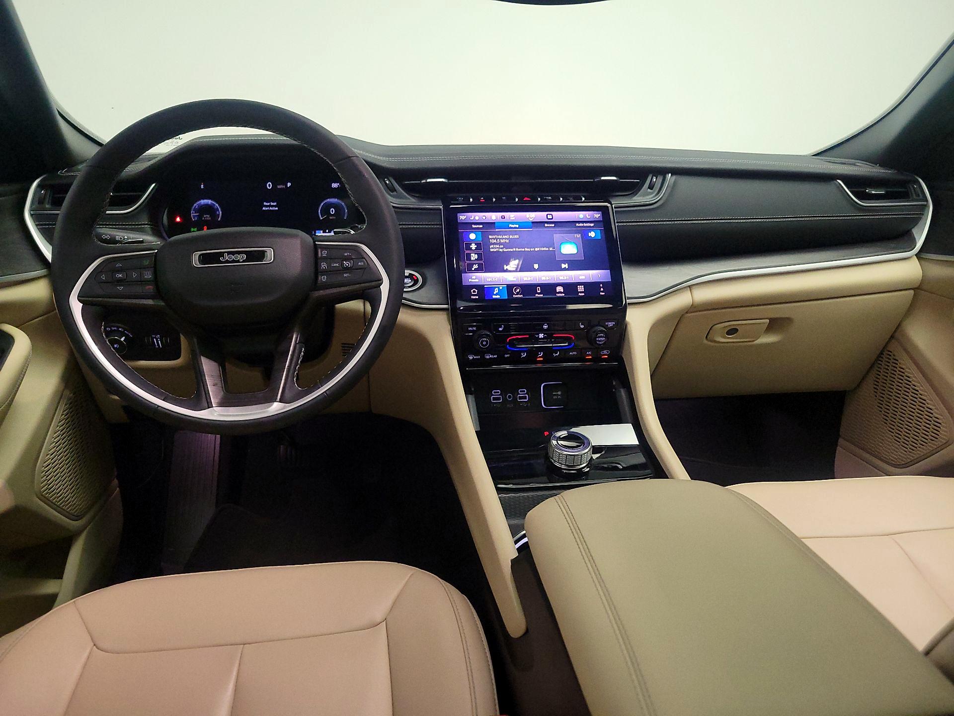 Thumbnail: 2024 Jeep Grand Cherokee - 9