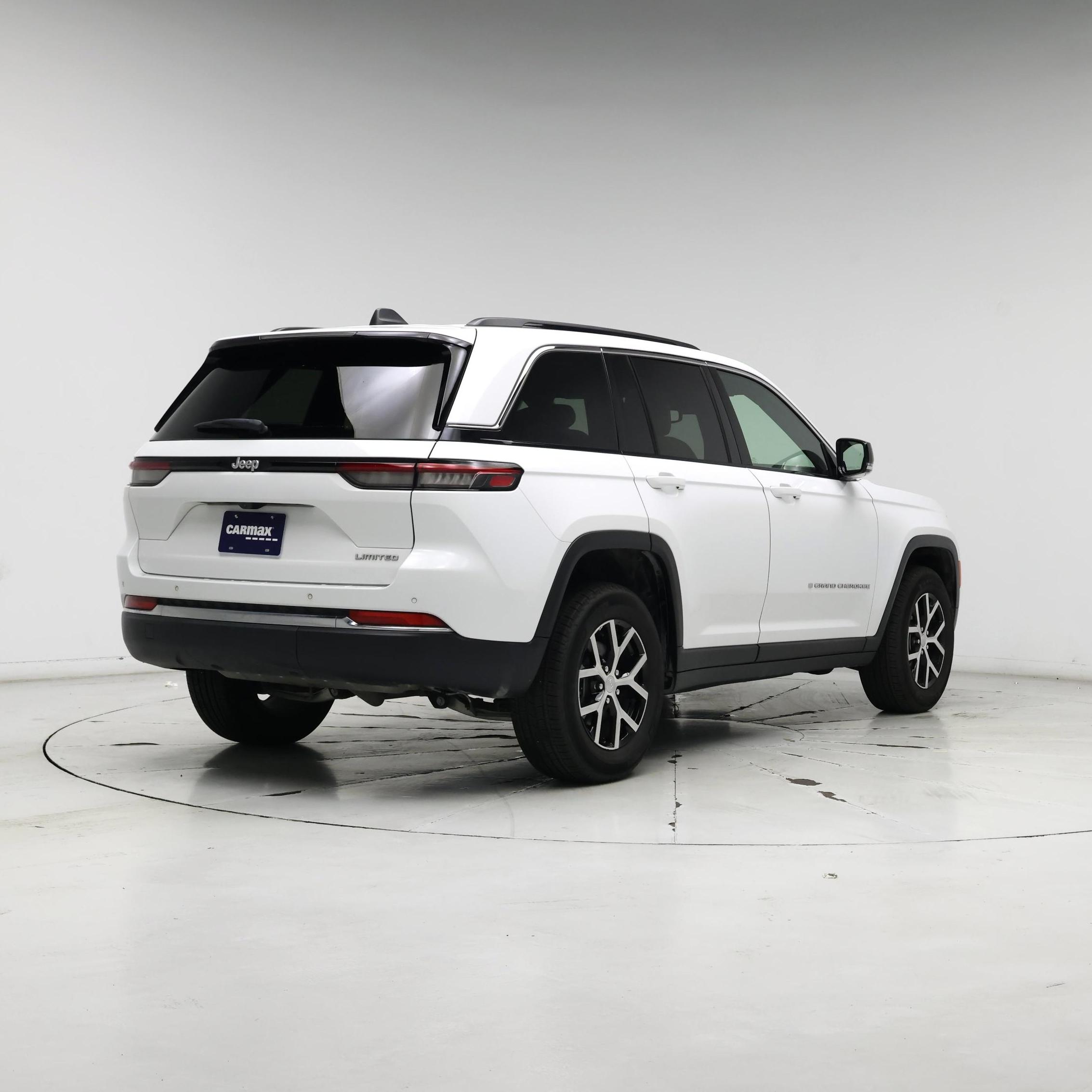 Thumbnail: 2024 Jeep Grand Cherokee - 8