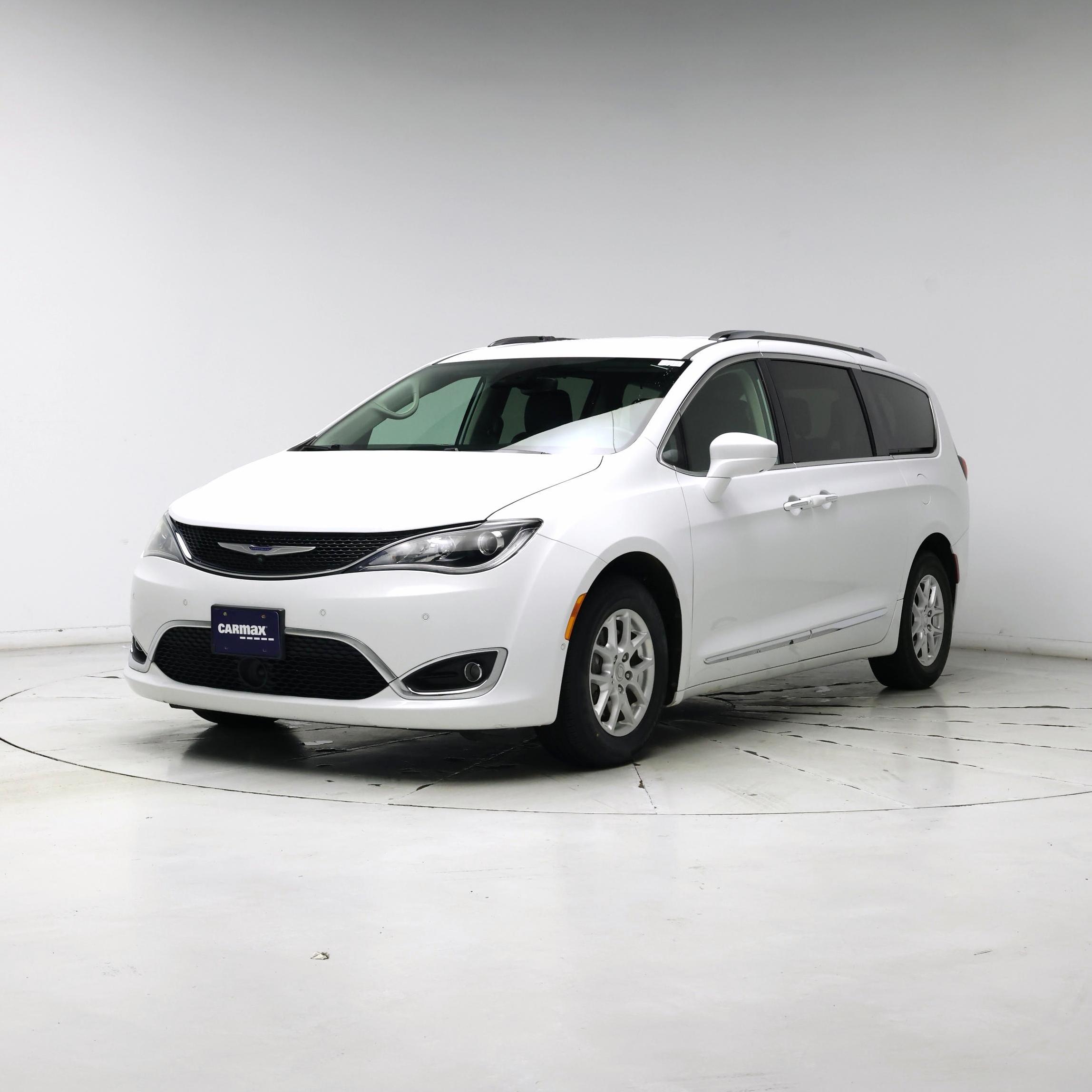 Thumbnail: 2020 Chrysler Pacifica - 4