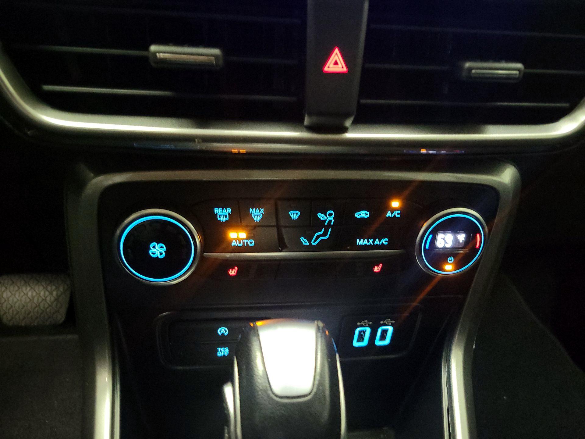 Thumbnail: 2021 Ford EcoSport - 16