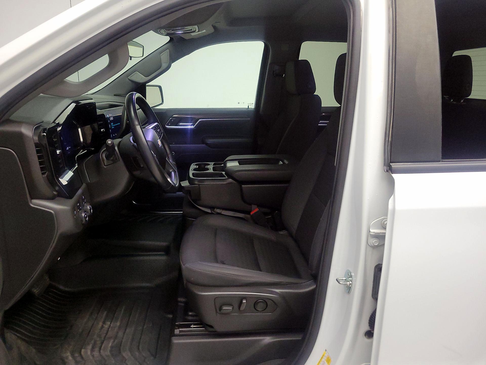 Thumbnail: 2023 Chevrolet Silverado 1500 - 11