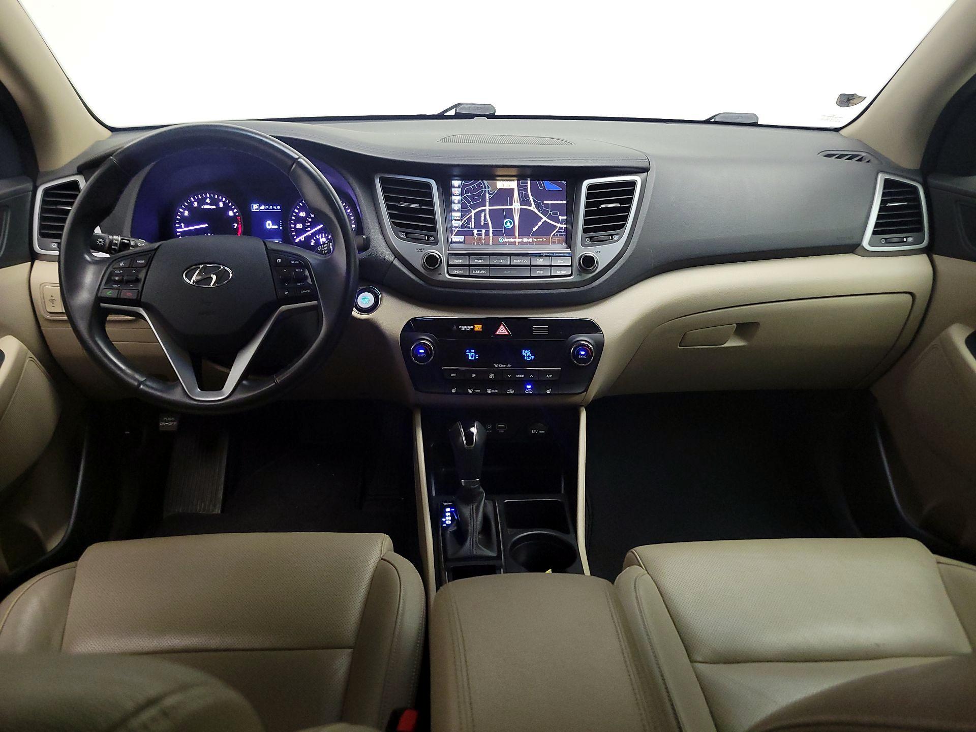 Thumbnail: 2016 Hyundai Tucson - 9