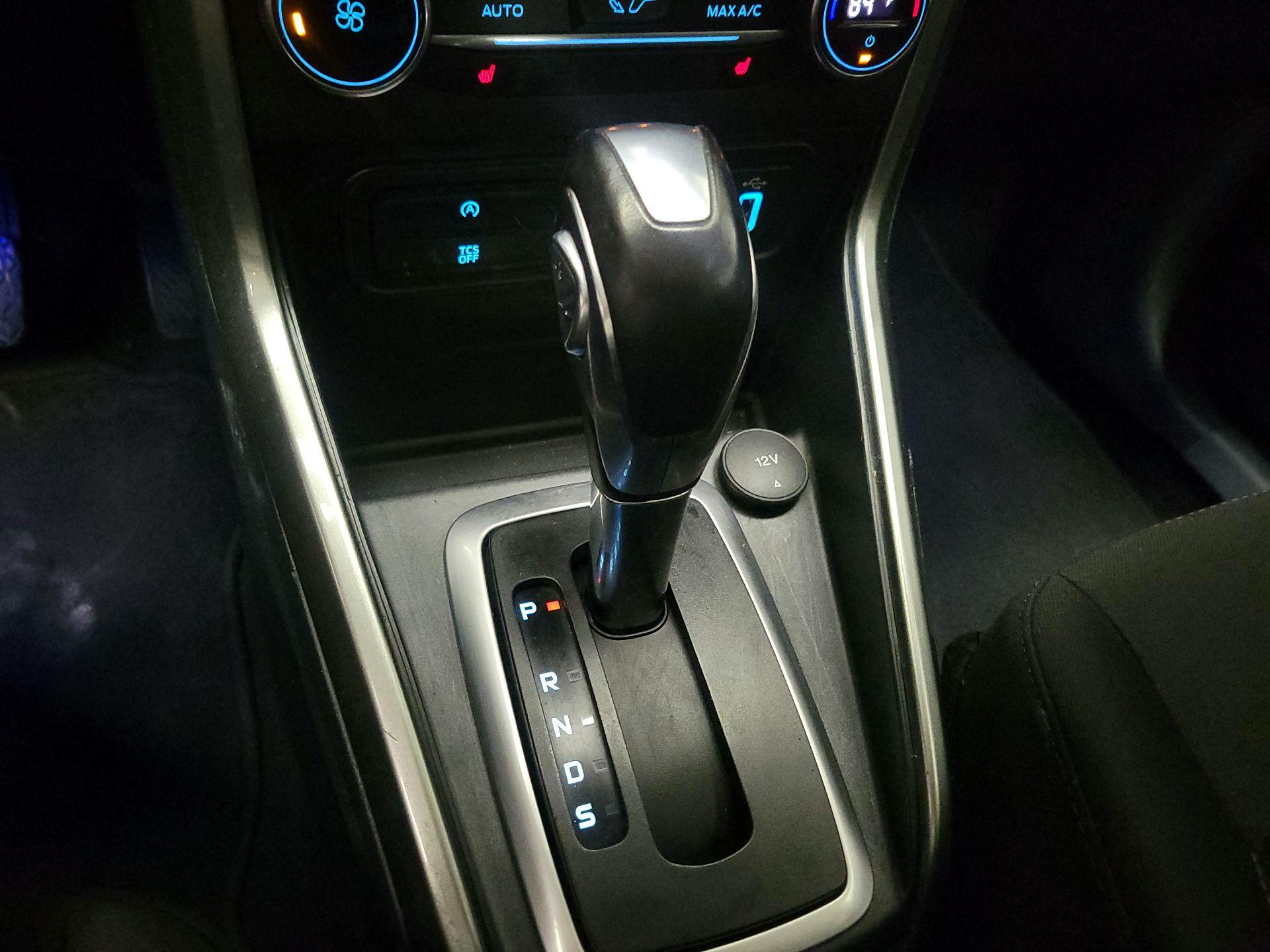 Thumbnail: 2018 Ford EcoSport - 17