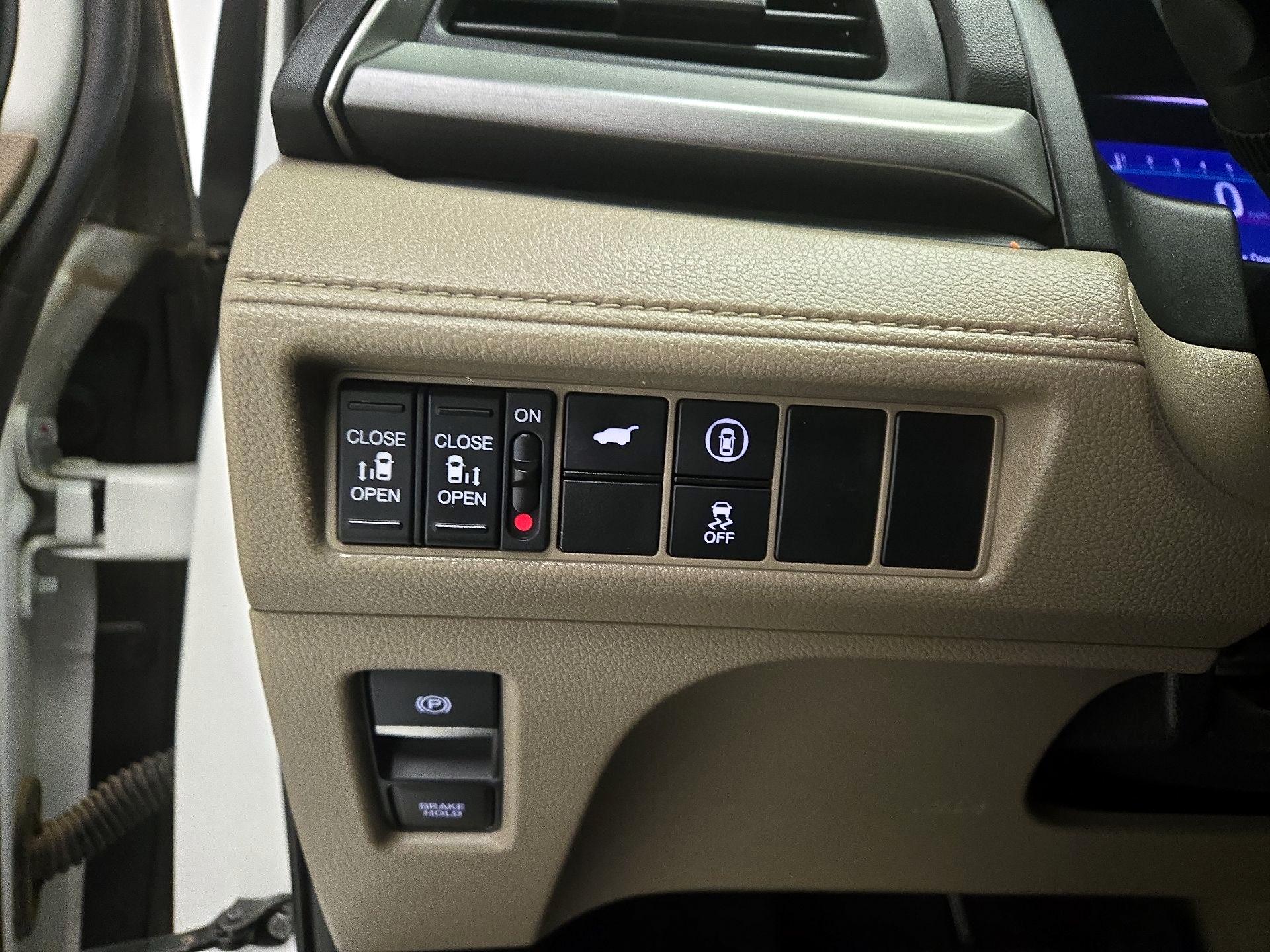 Thumbnail: 2021 Honda Odyssey - 13