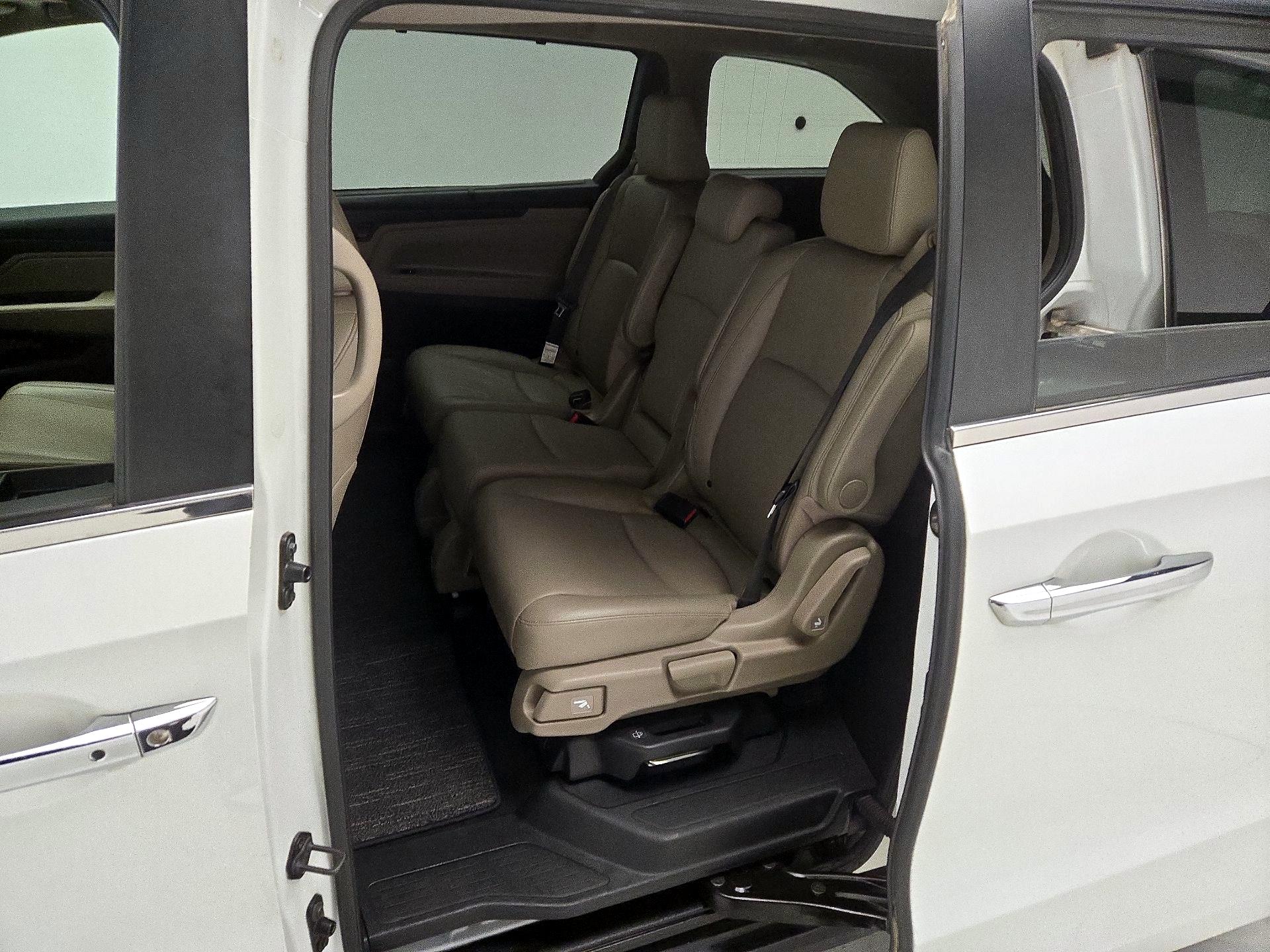 Thumbnail: 2021 Honda Odyssey - 19