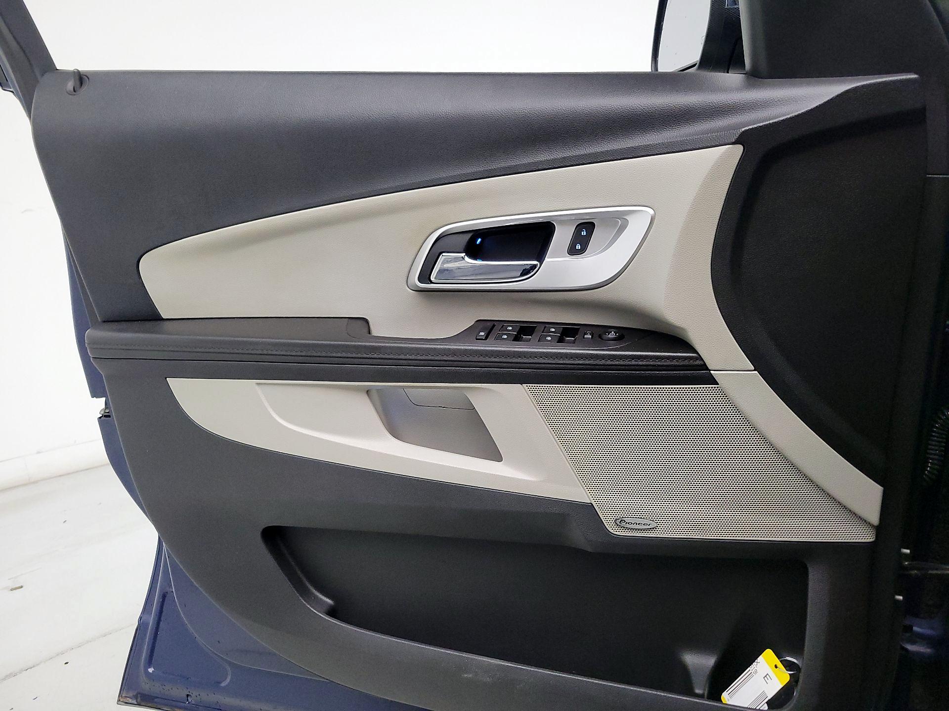 Thumbnail: 2016 Chevrolet Equinox - 12