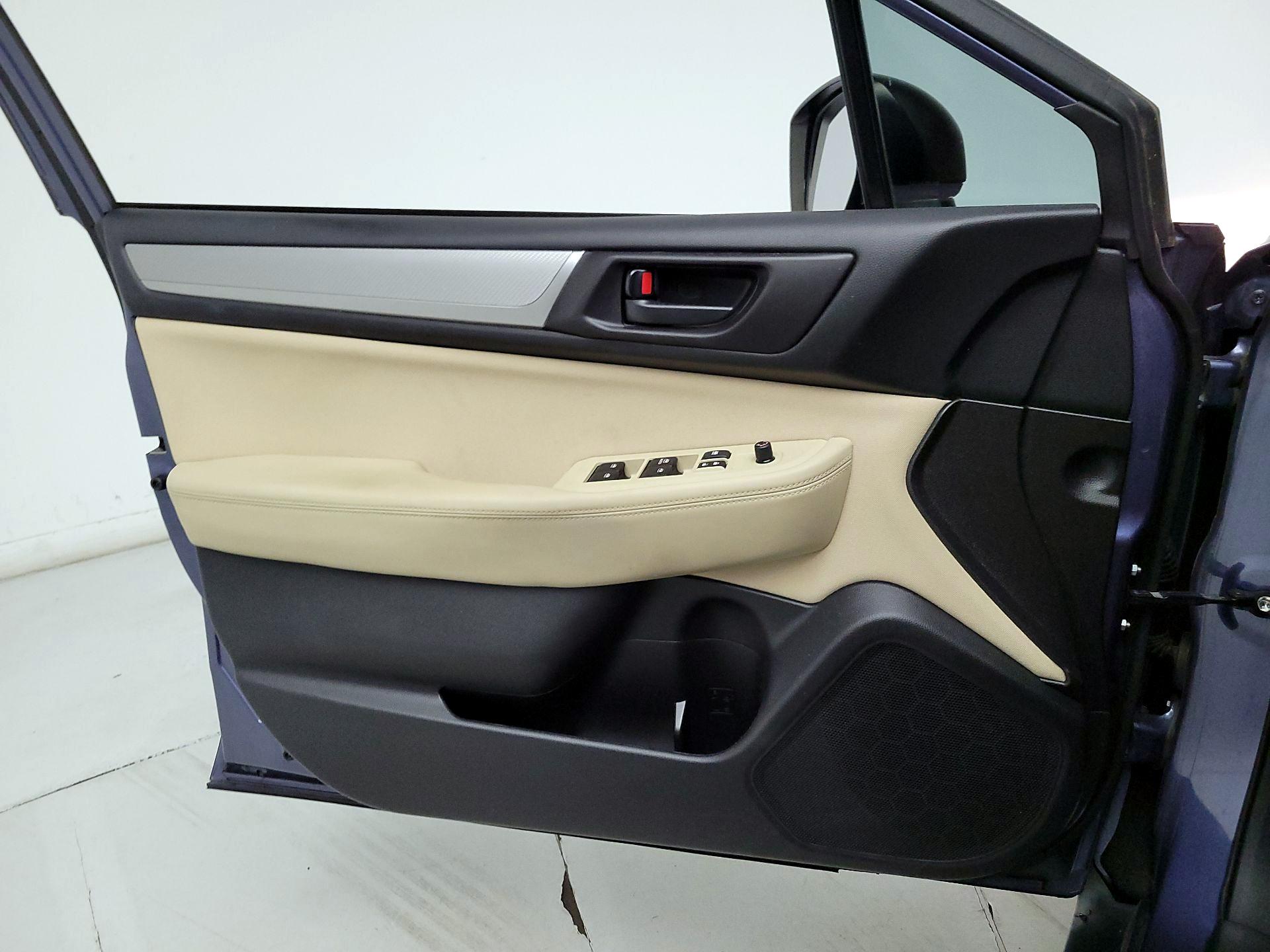 Thumbnail: 2017 Subaru Outback - 12