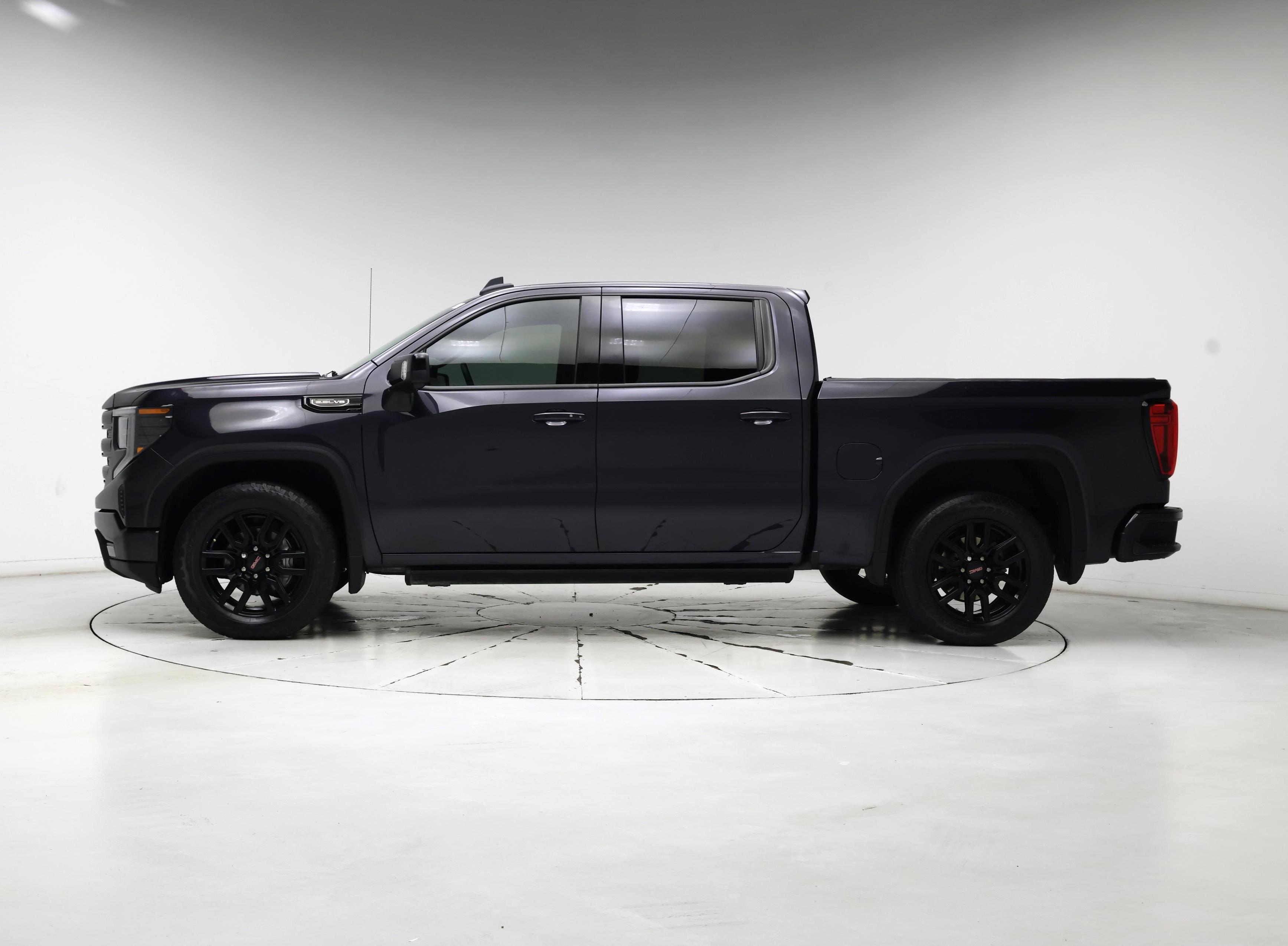 Thumbnail: 2023 GMC Sierra 1500 - 3