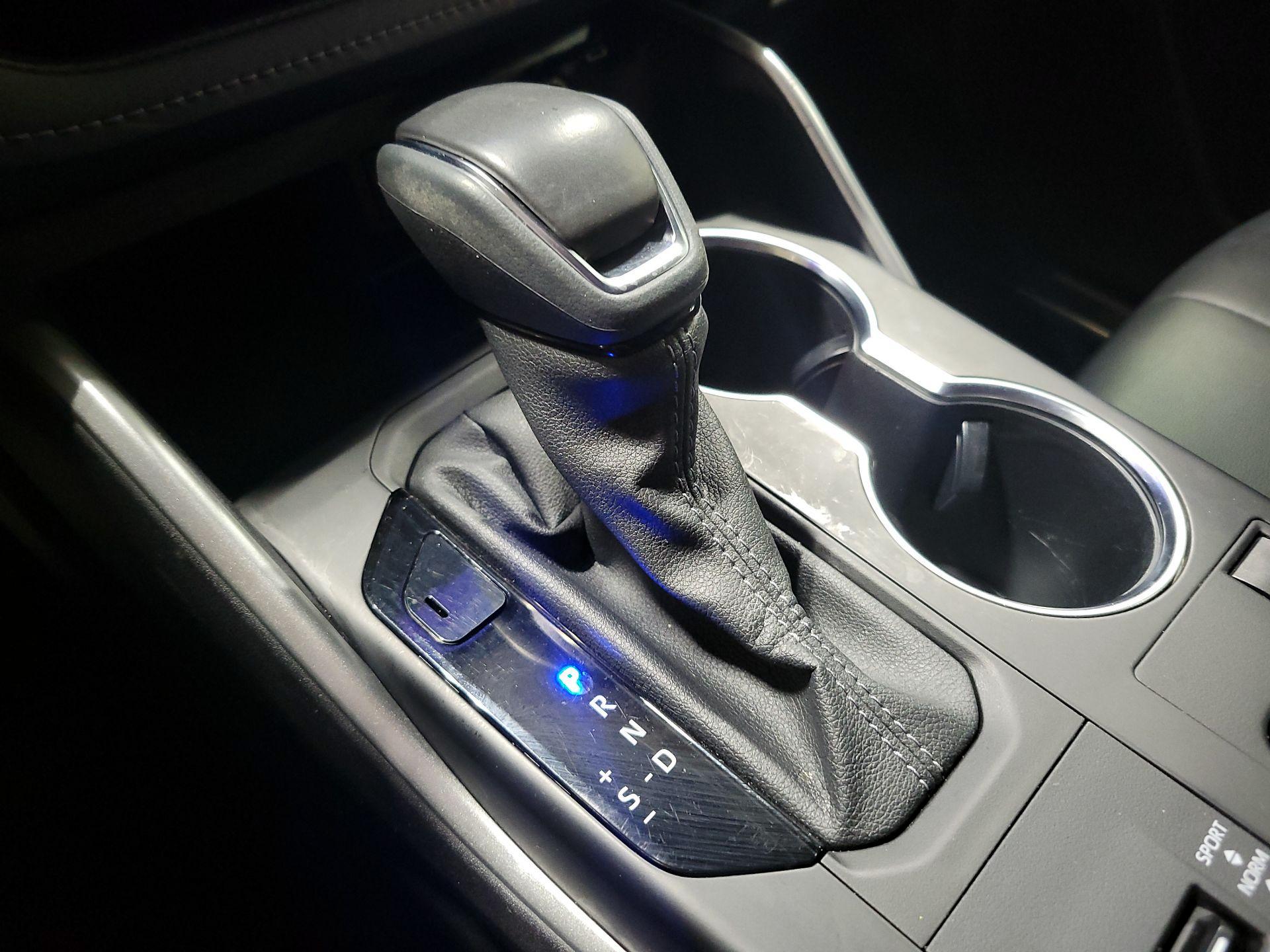 Thumbnail: 2023 Toyota Highlander - 17