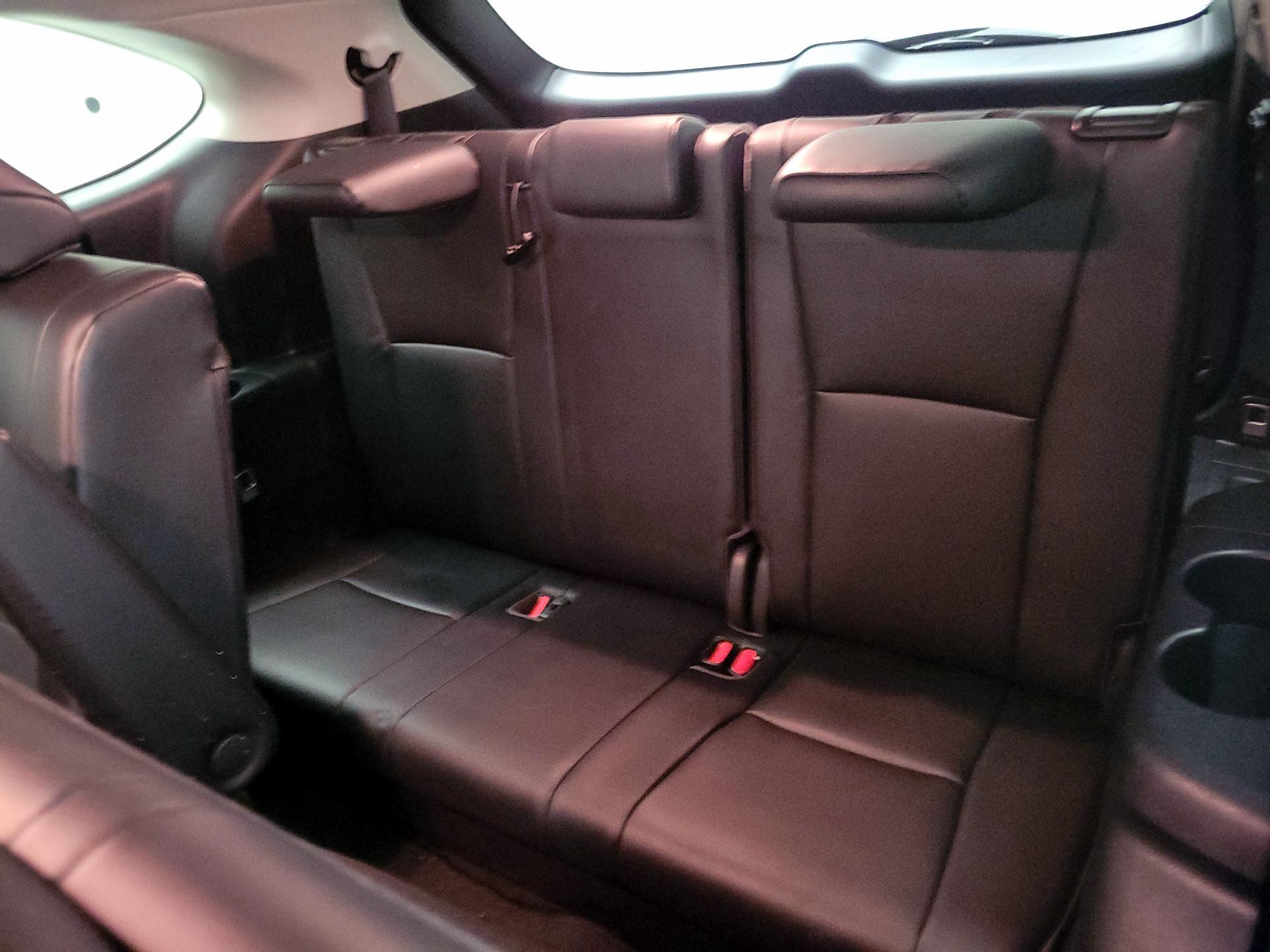 Thumbnail: 2023 Toyota Highlander - 20