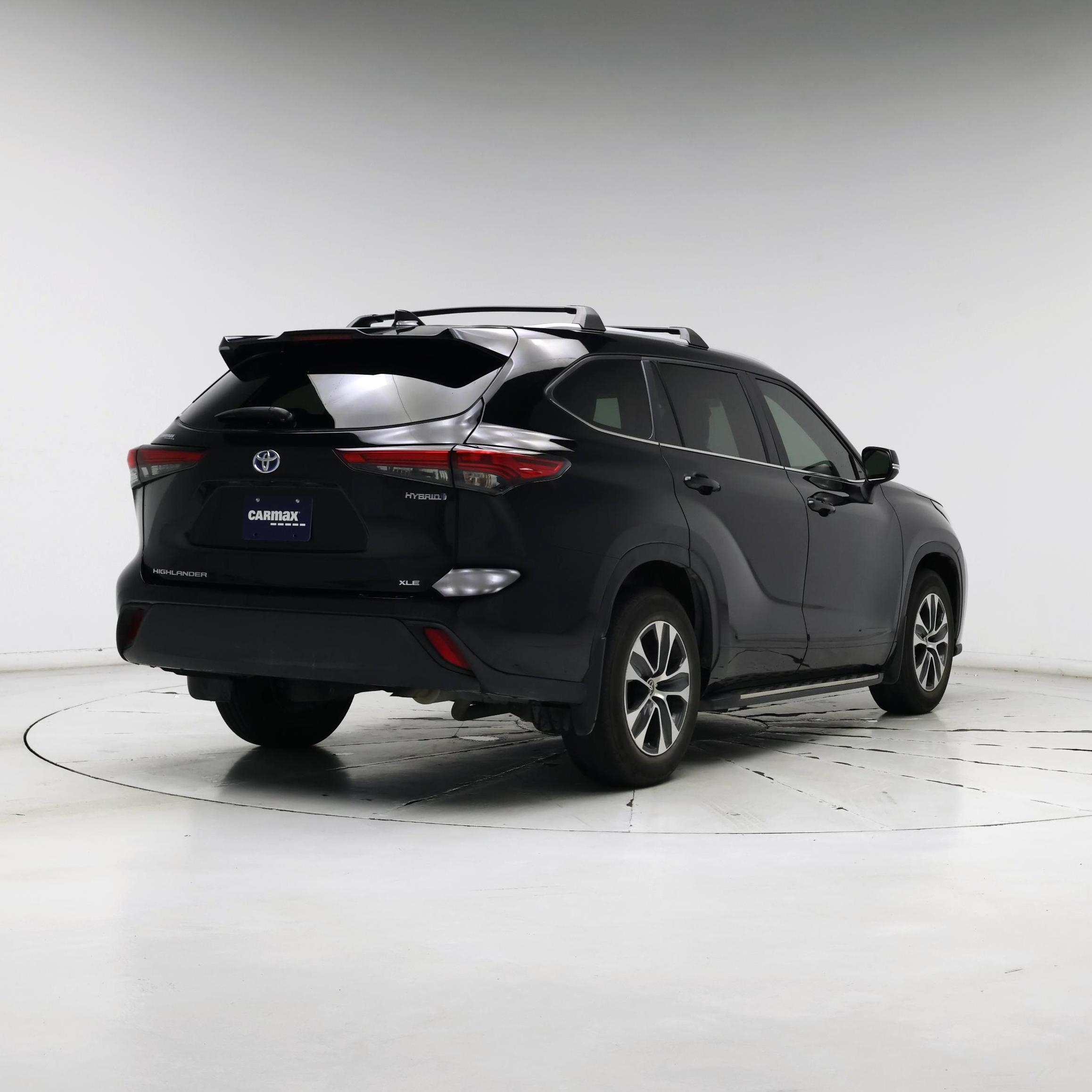 Thumbnail: 2023 Toyota Highlander - 8