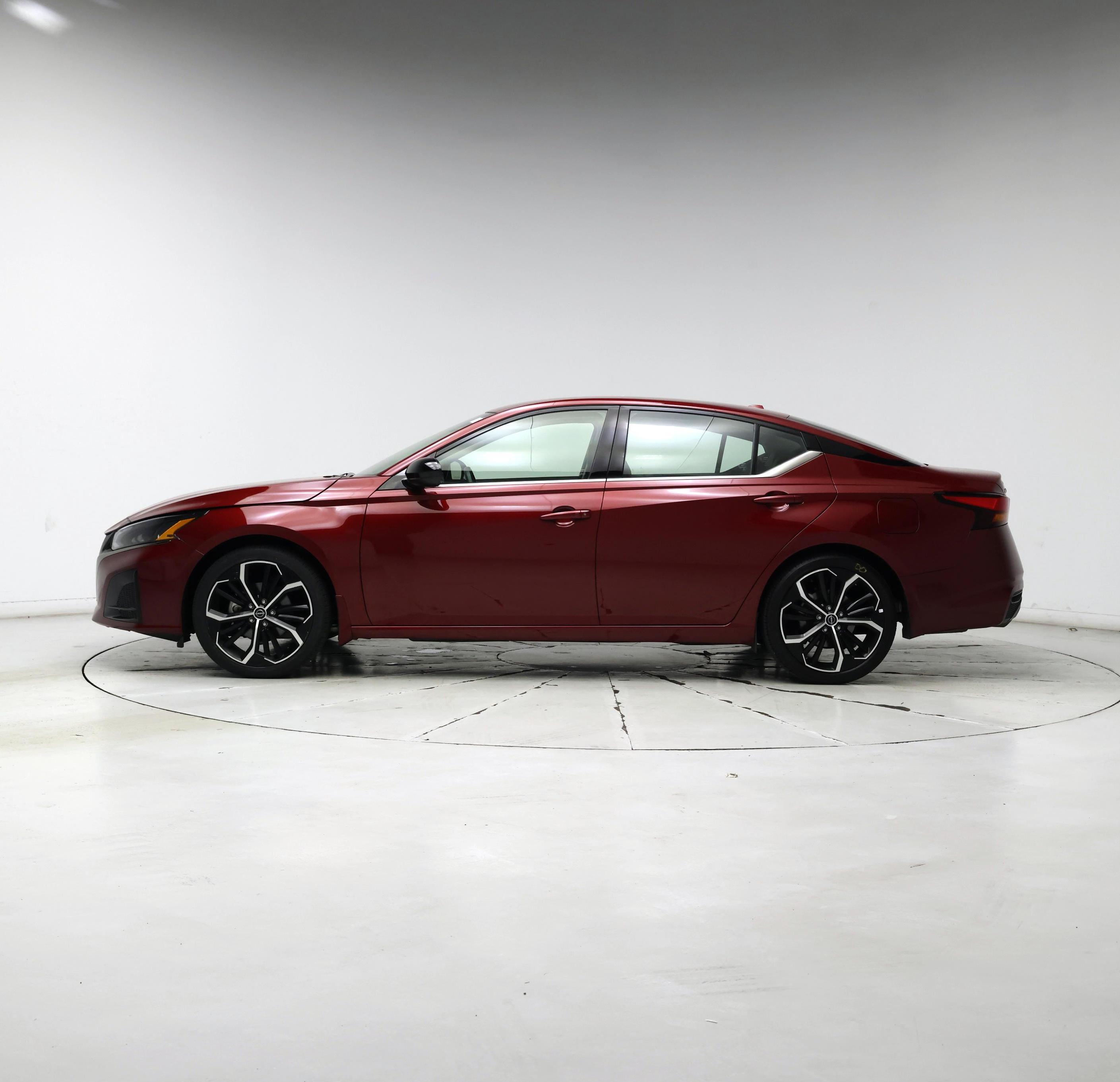 Thumbnail: 2025 Nissan Altima - 3