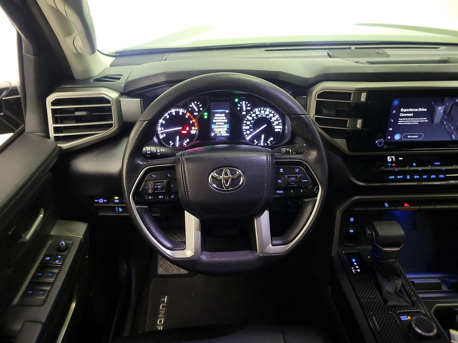 Thumbnail: 2022 Toyota Tundra - 10