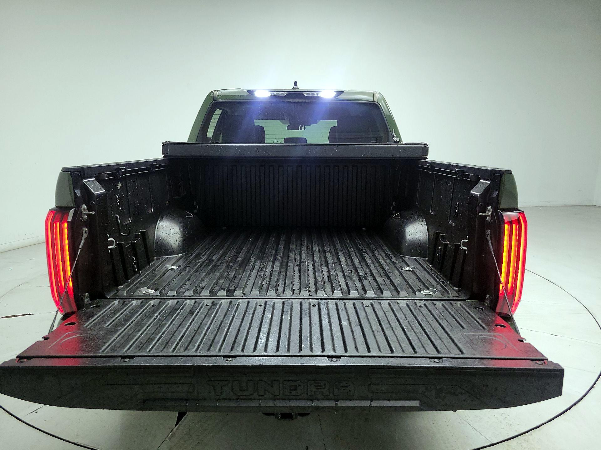 Thumbnail: 2022 Toyota Tundra - 19