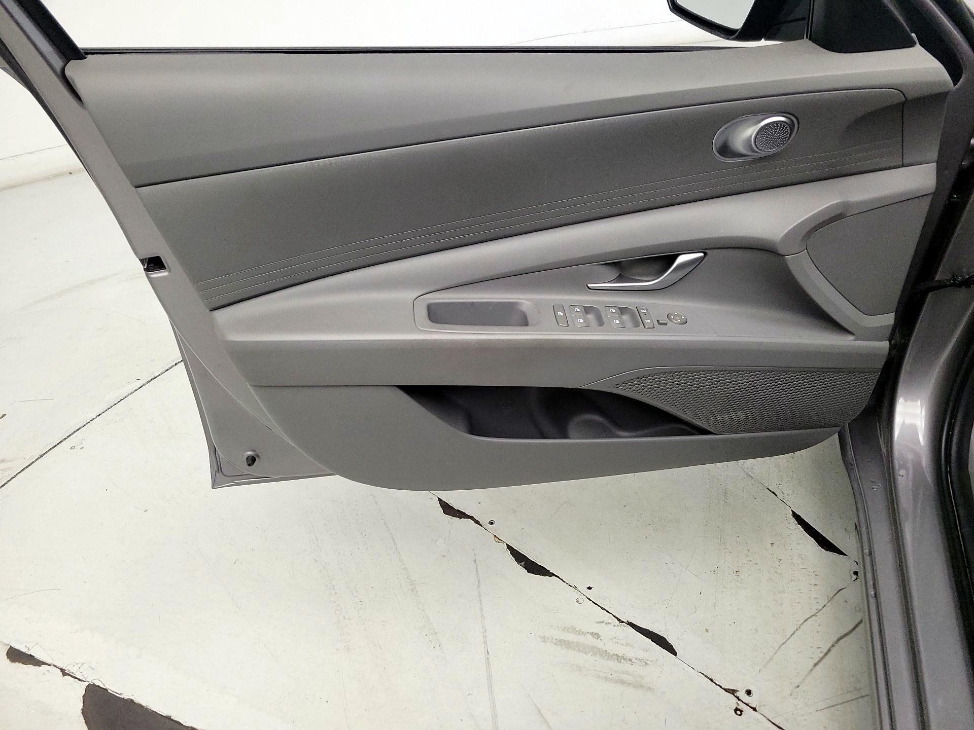 Thumbnail: 2024 Hyundai Elantra - 12