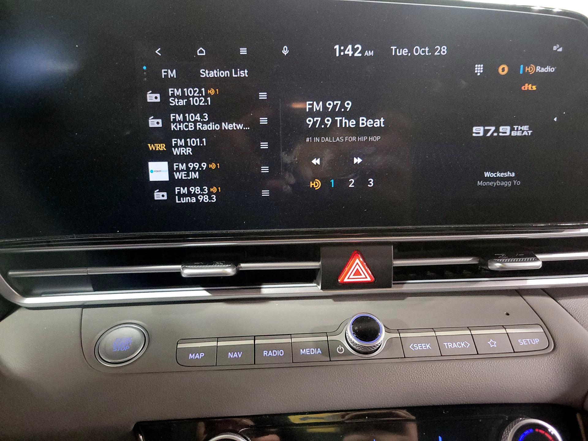 Thumbnail: 2024 Hyundai Elantra - 15