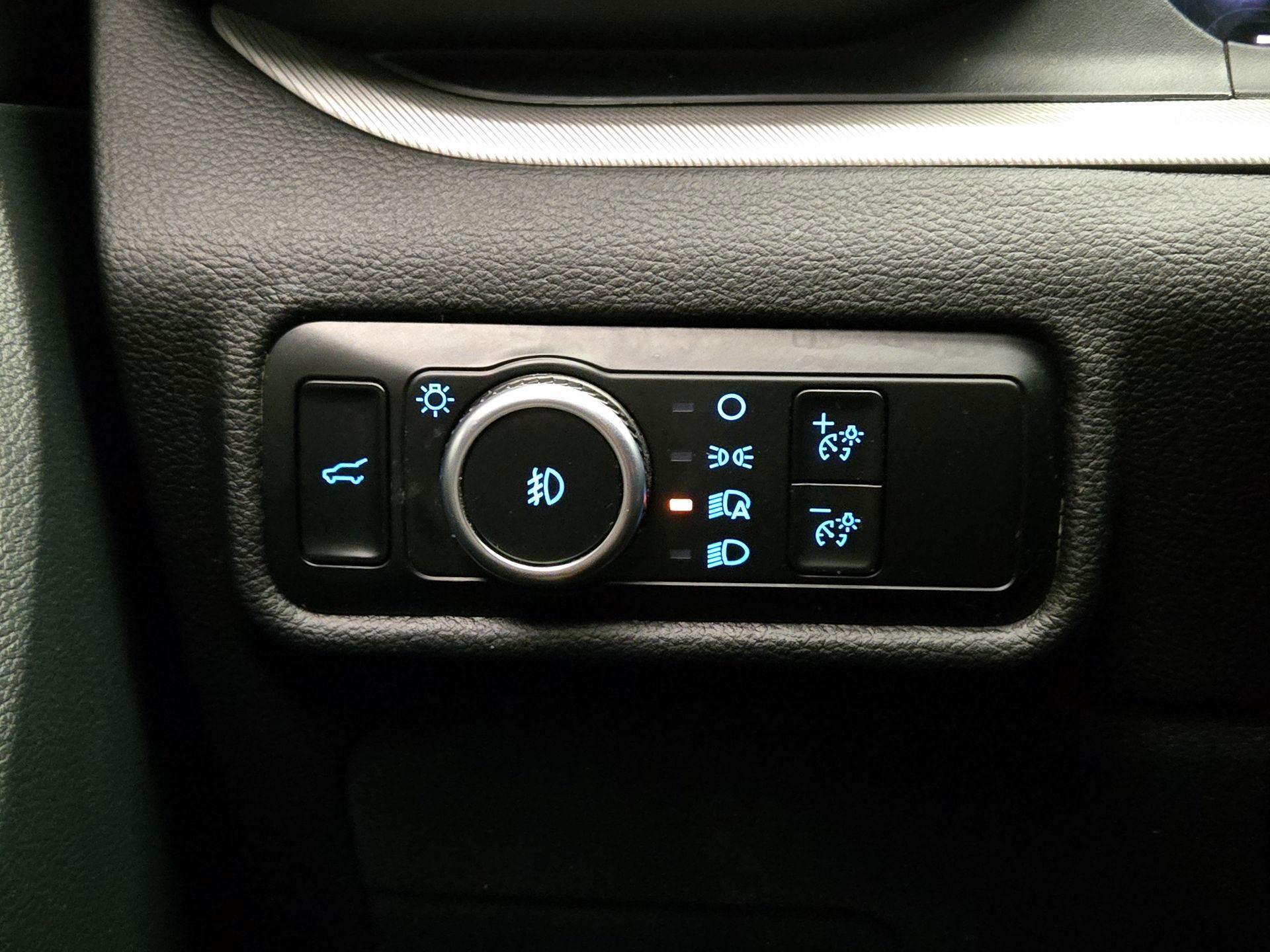 Thumbnail: 2023 Ford Explorer - 13