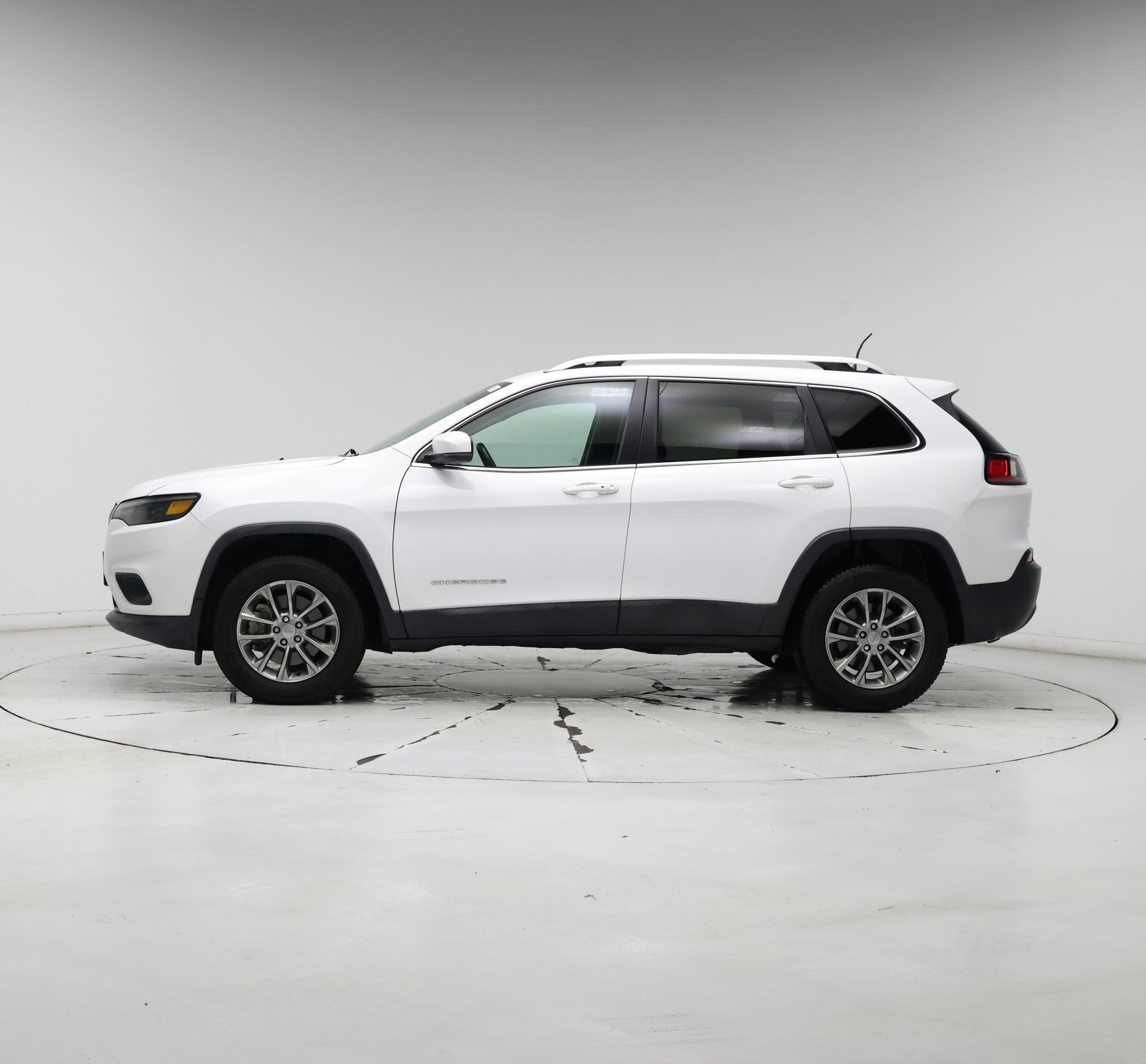 Thumbnail: 2020 Jeep Cherokee - 3