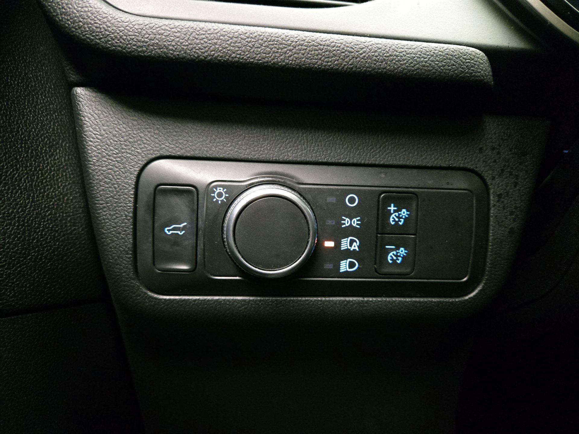 Thumbnail: 2021 Ford Escape - 13