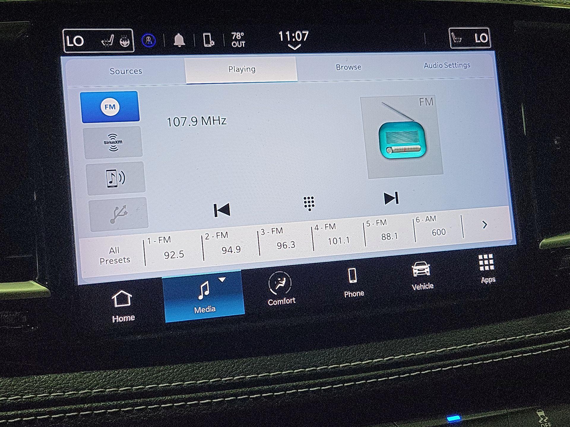 Thumbnail: 2022 Chrysler Pacifica - 15