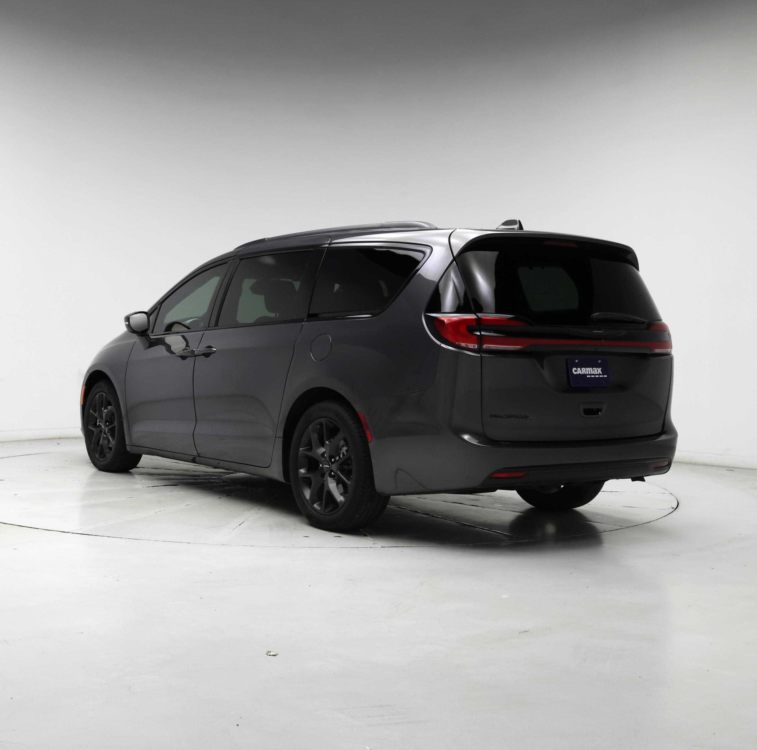 Thumbnail: 2022 Chrysler Pacifica - 2