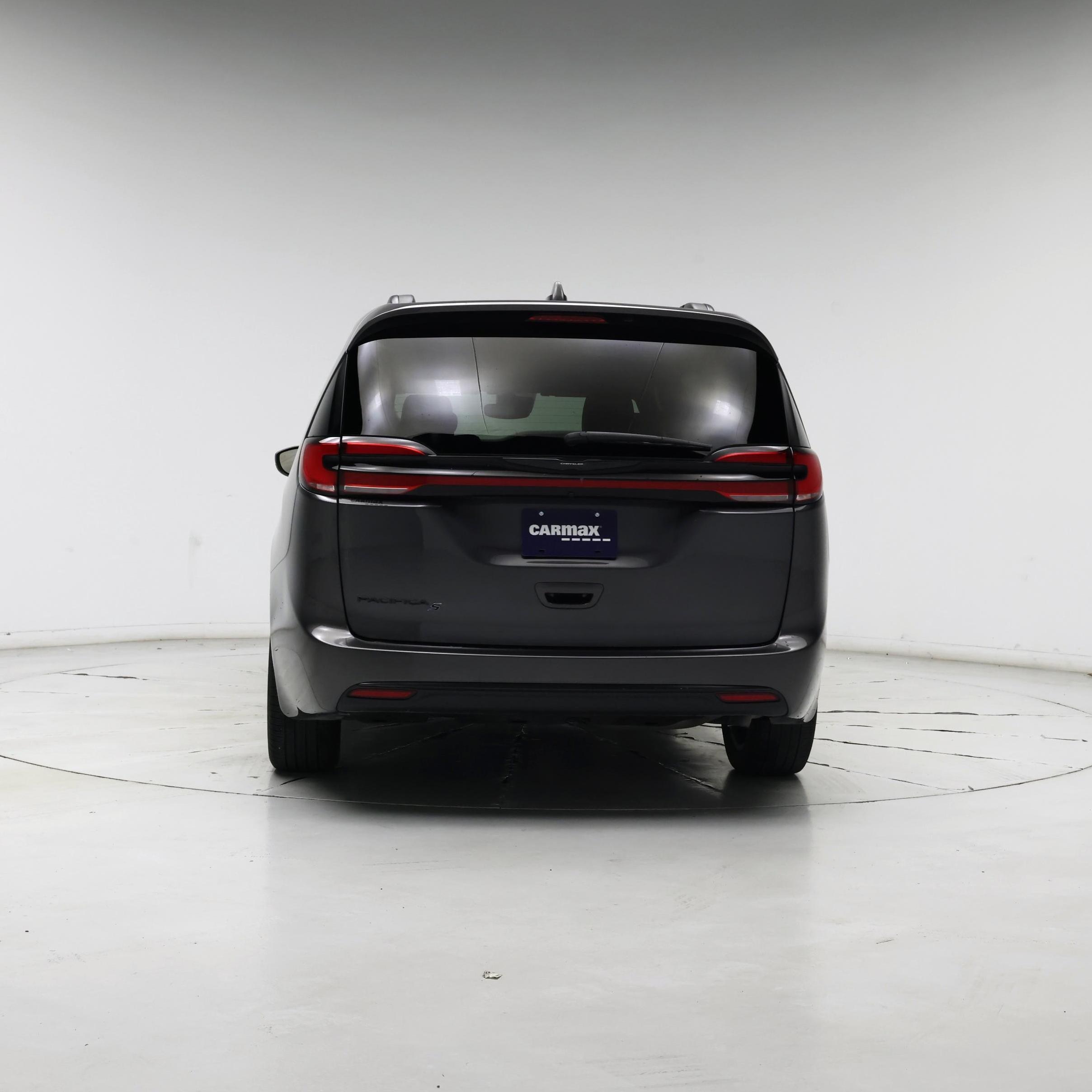 Thumbnail: 2022 Chrysler Pacifica - 6
