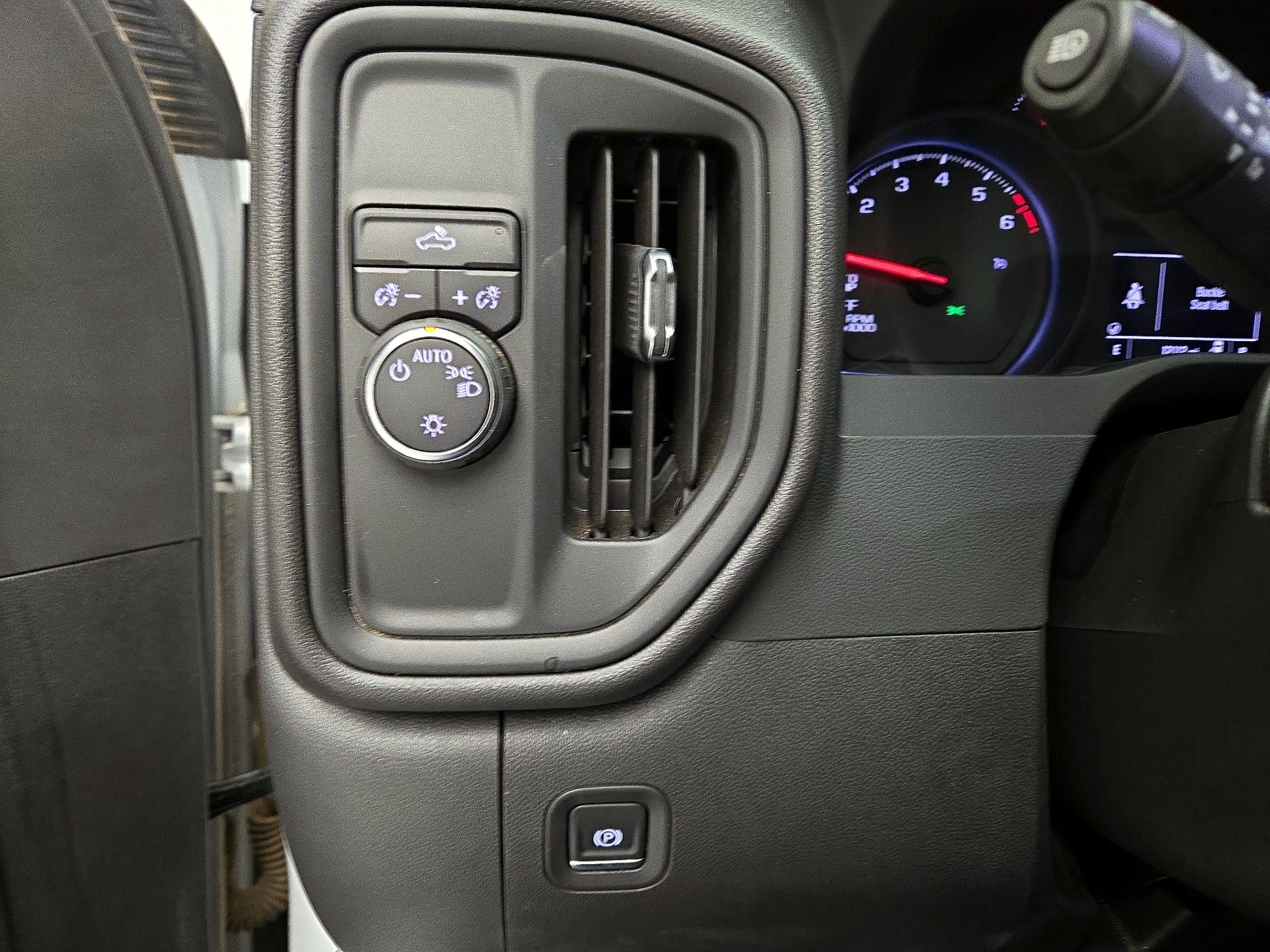 Thumbnail: 2024 Chevrolet Silverado 1500 - 13