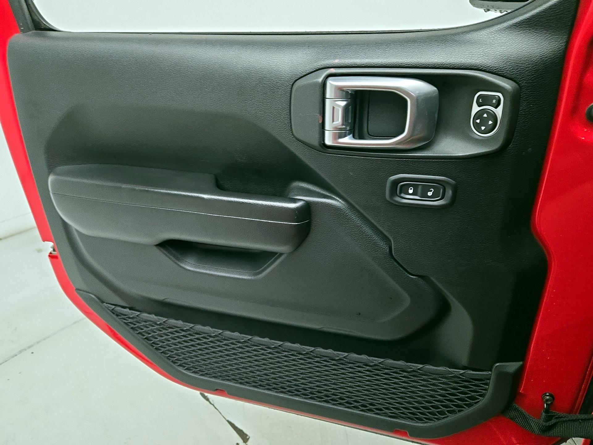 Thumbnail: 2020 Jeep Wrangler - 12