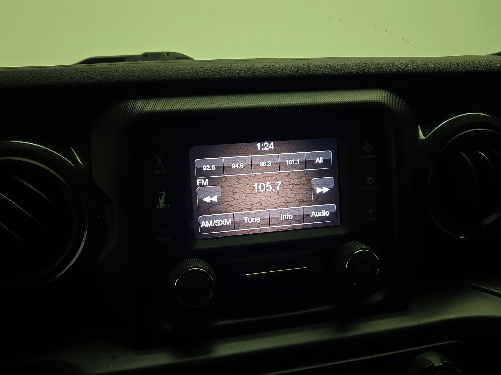 Thumbnail: 2020 Jeep Wrangler - 15