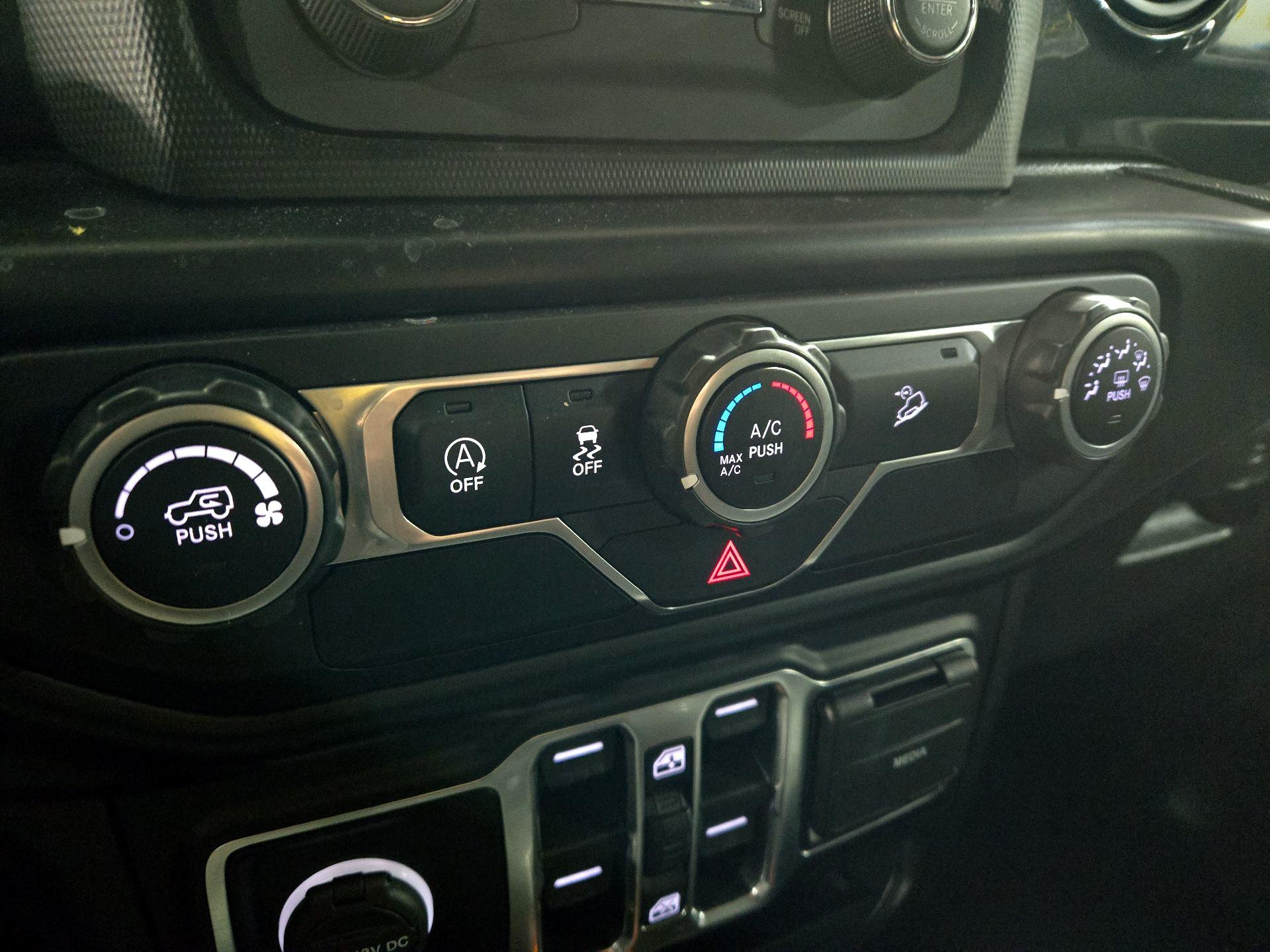 Thumbnail: 2020 Jeep Wrangler - 16