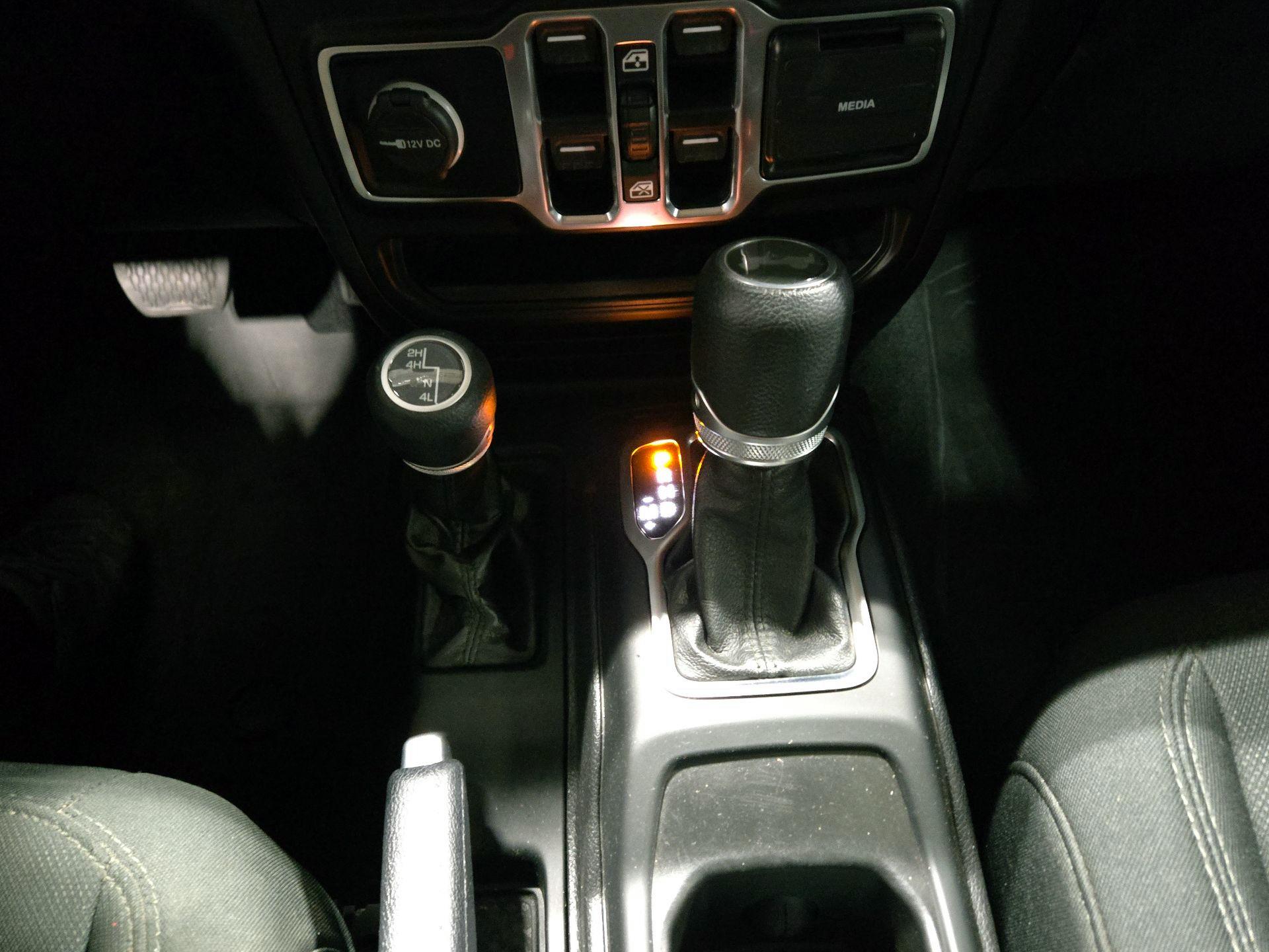 Thumbnail: 2020 Jeep Wrangler - 17