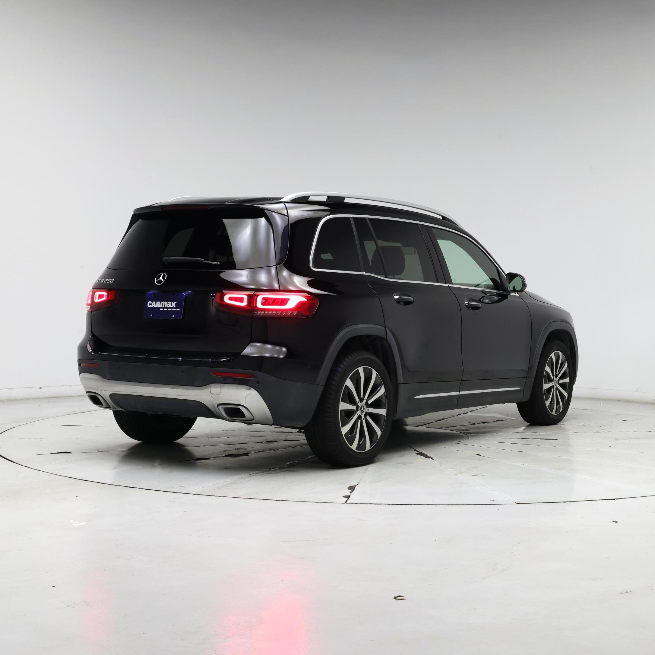 Thumbnail: 2020 Mercedes-Benz GLB - 8