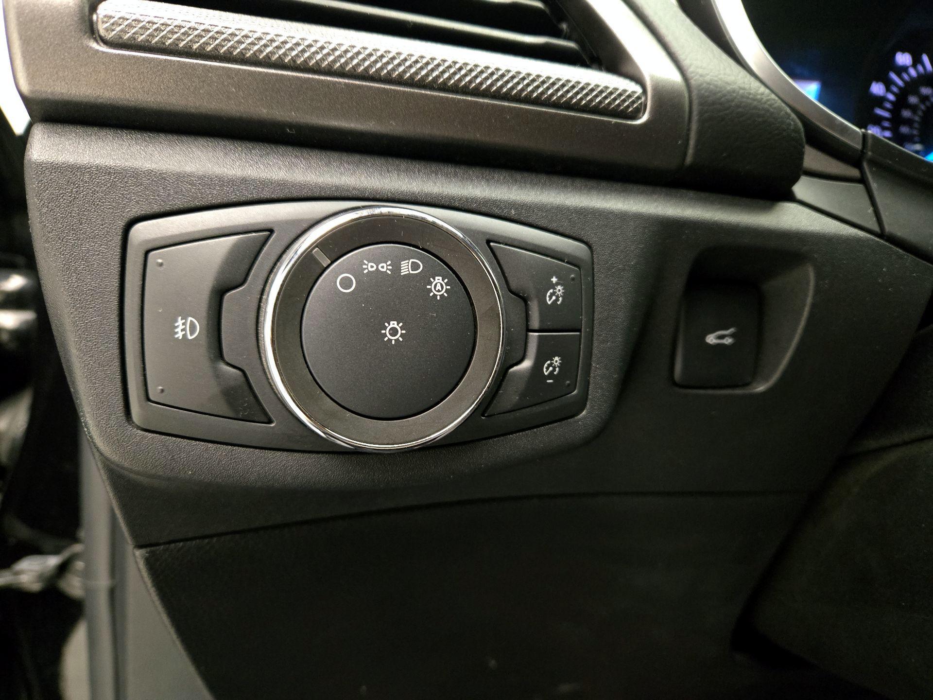 Thumbnail: 2020 Ford Fusion - 13