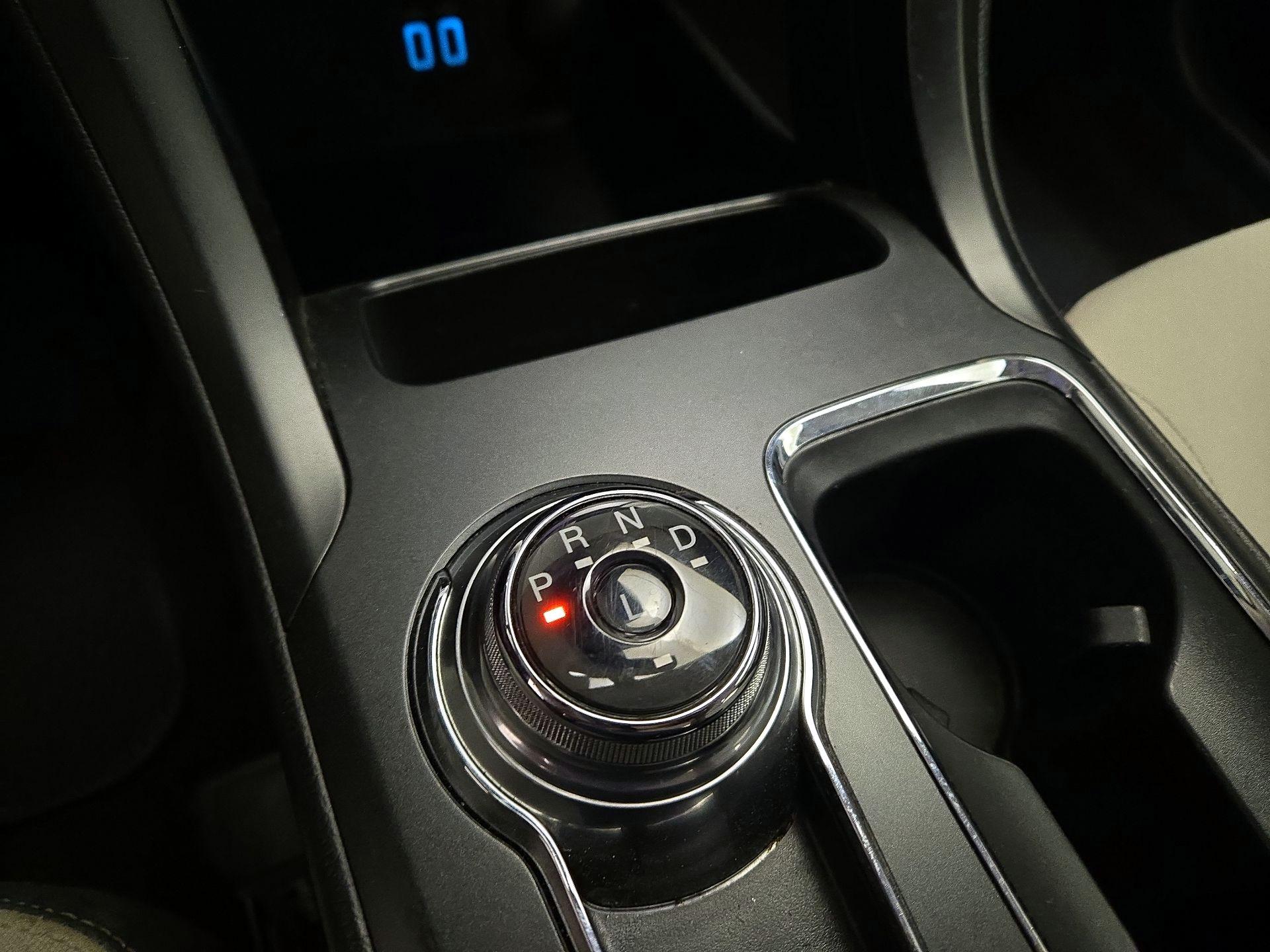 Thumbnail: 2020 Ford Fusion - 17