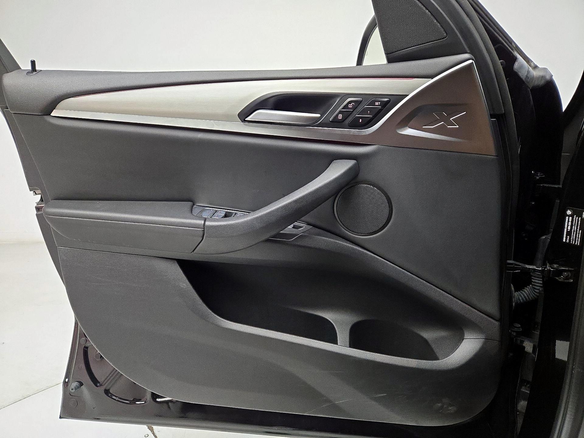 Thumbnail: 2022 BMW X3 - 12