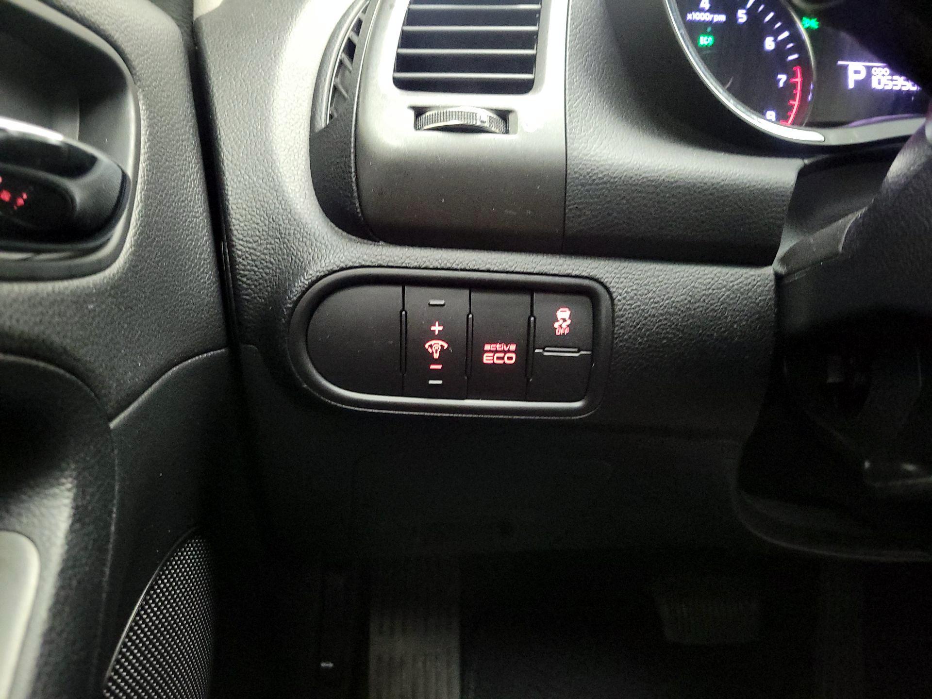 Thumbnail: 2015 Kia Forte - 13