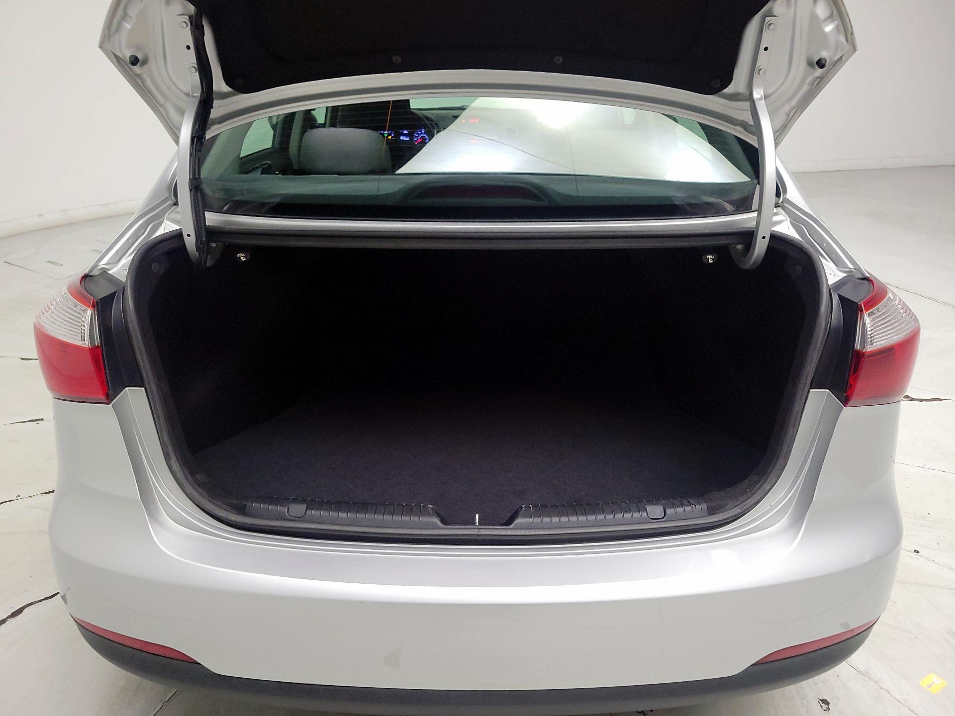 Thumbnail: 2015 Kia Forte - 19