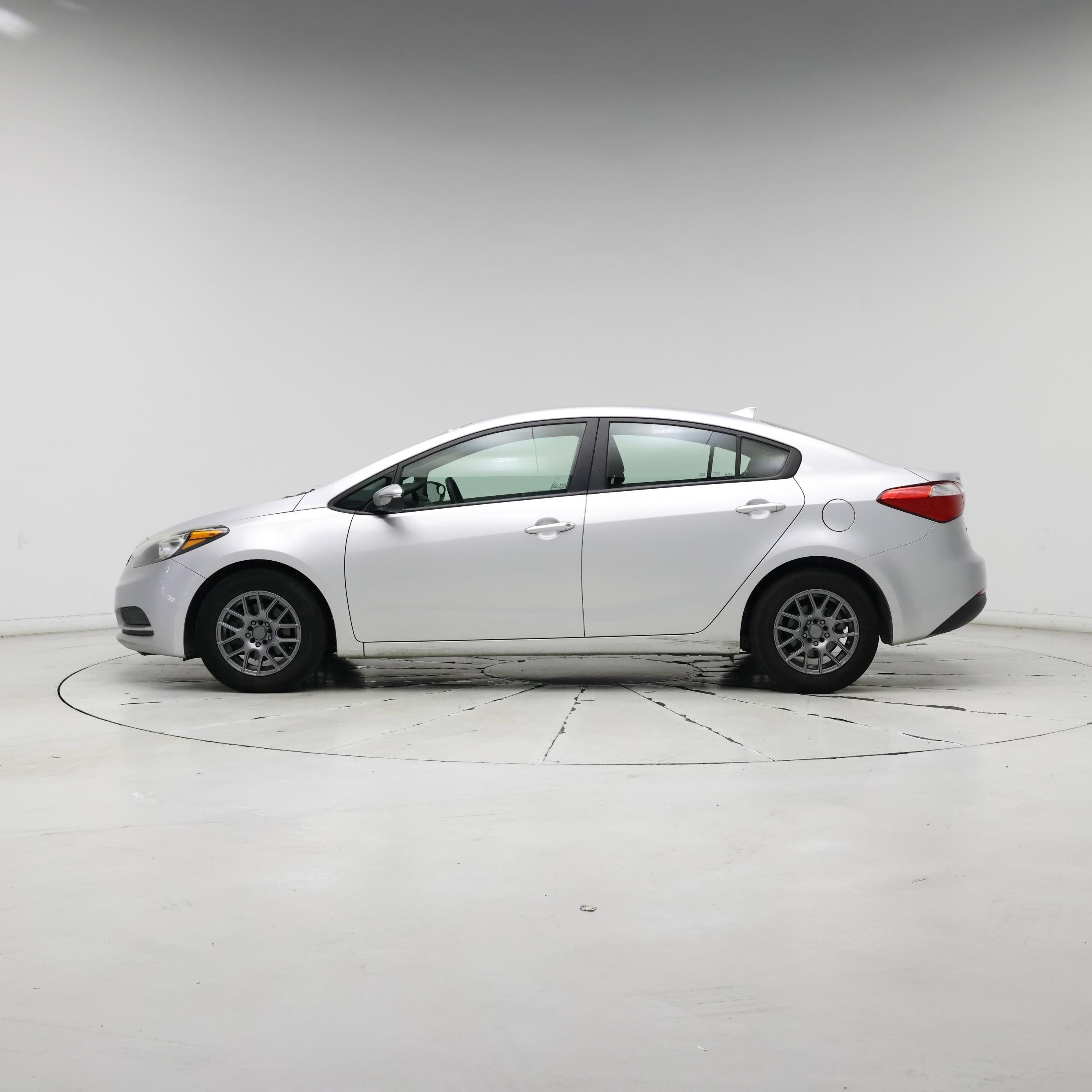 Thumbnail: 2015 Kia Forte - 3