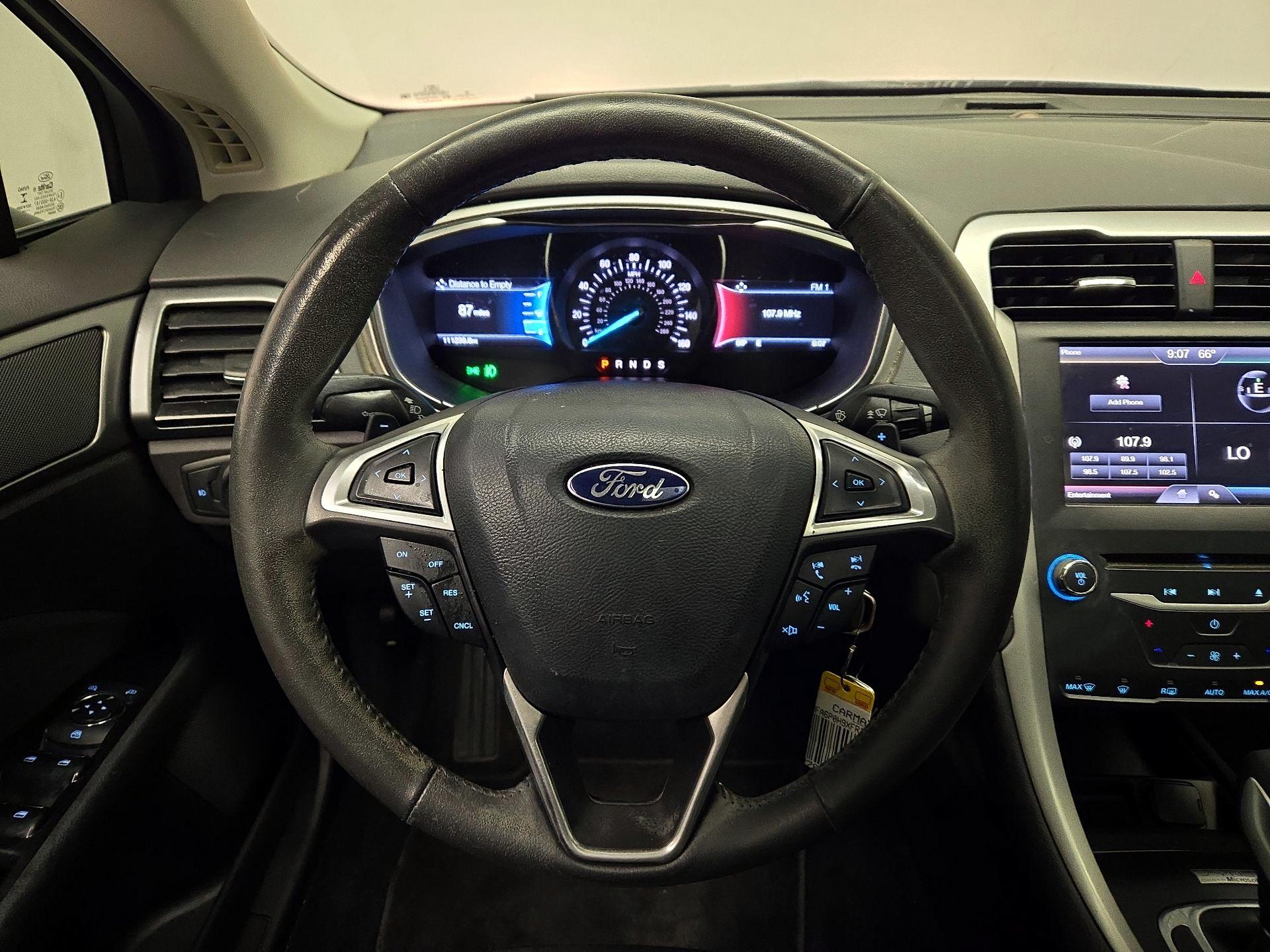 Thumbnail: 2015 Ford Fusion - 10