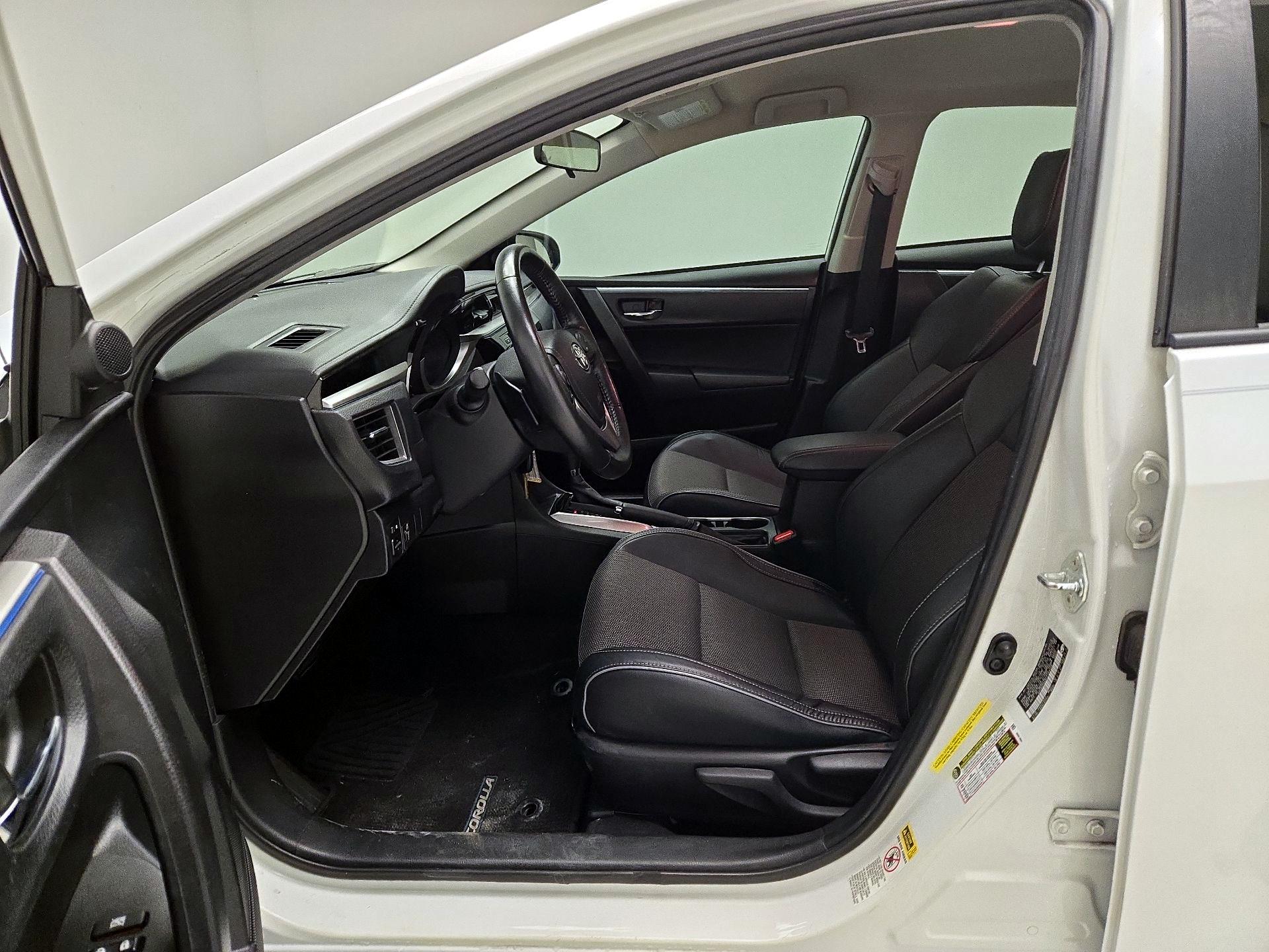 Thumbnail: 2015 Toyota Corolla - 11