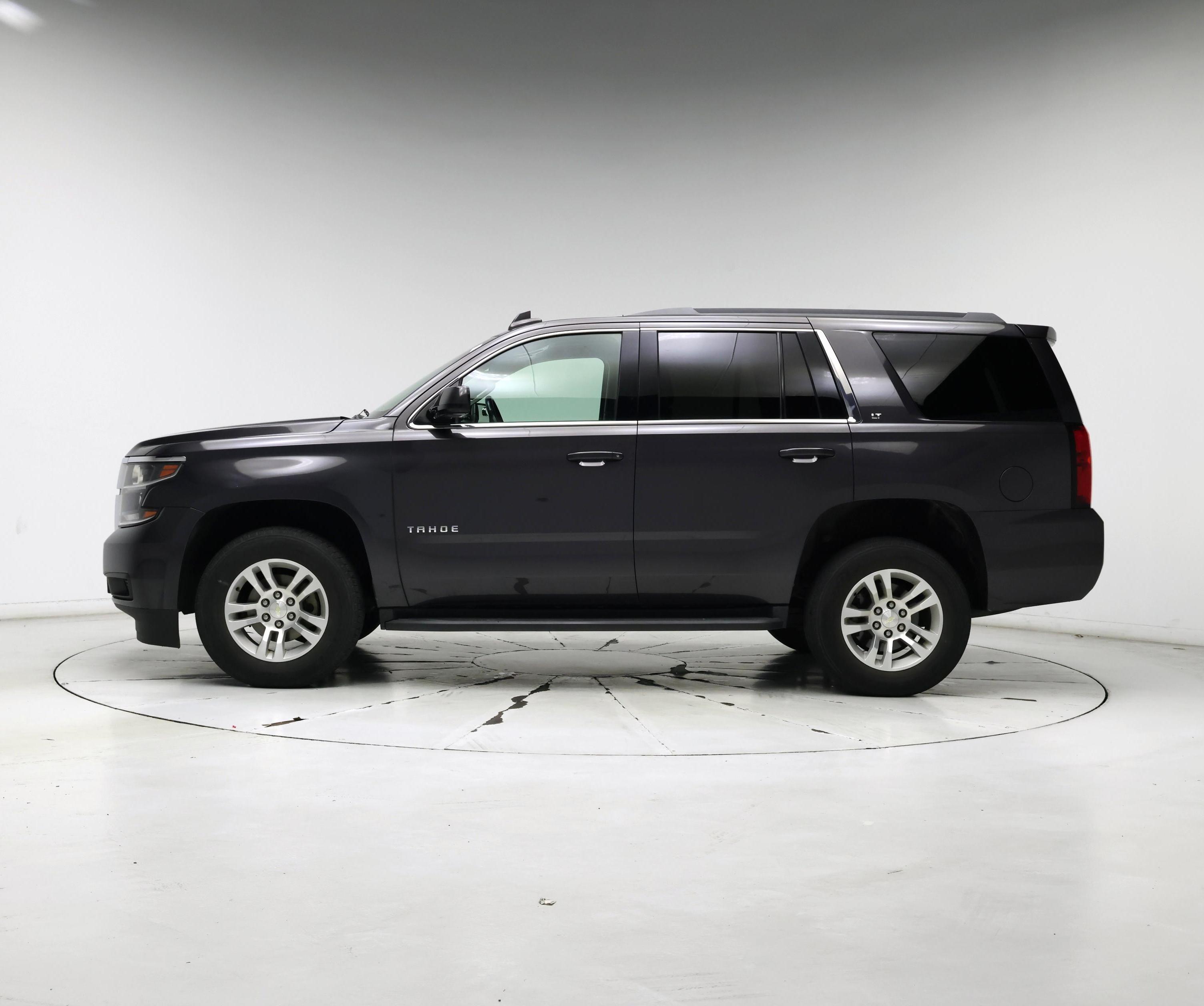 Thumbnail: 2017 Chevrolet Tahoe - 3
