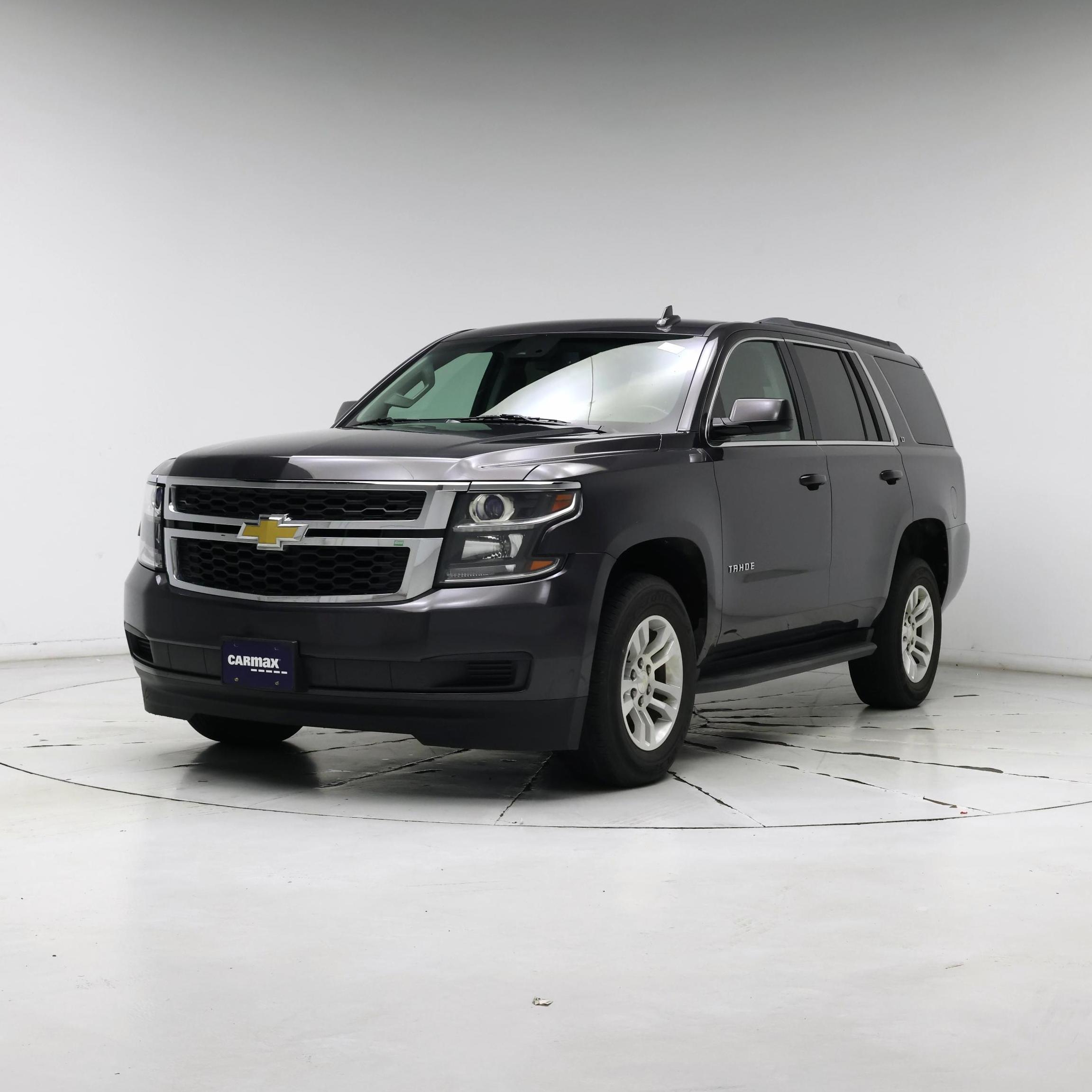 Thumbnail: 2017 Chevrolet Tahoe - 4